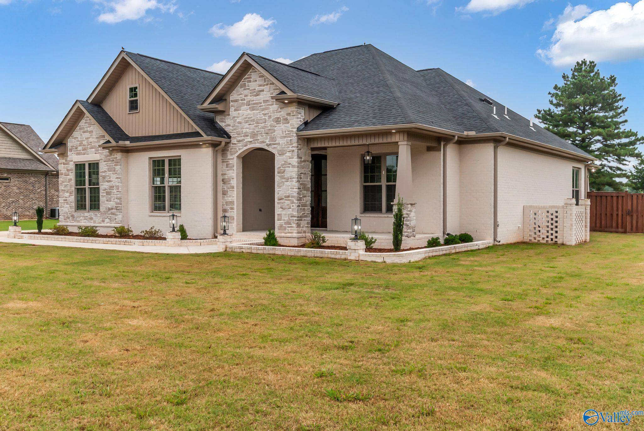 Athens, AL 35613,24957 Windward Drive