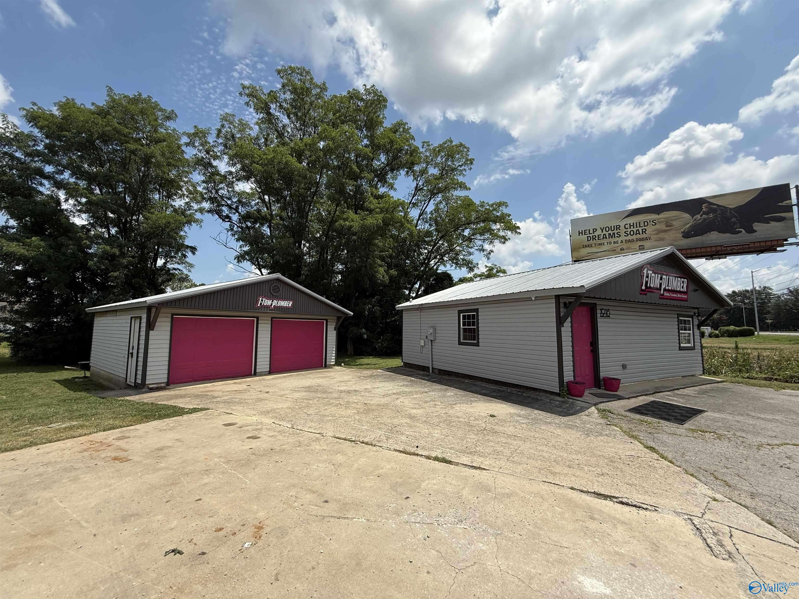 Huntsville, AL 35816,1916 Jordan Lane