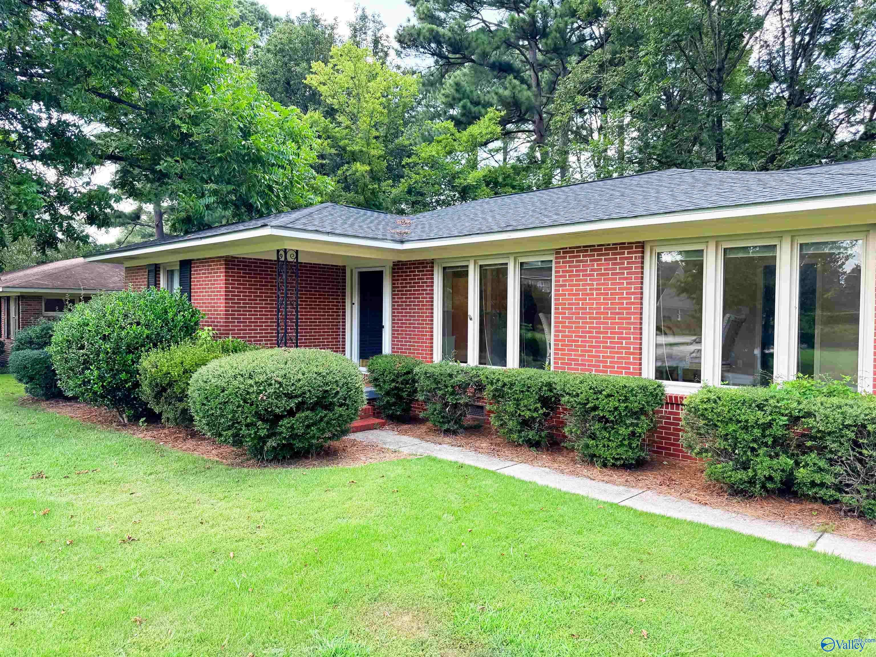 Decatur, AL 35601,2106 Woodmont Drive