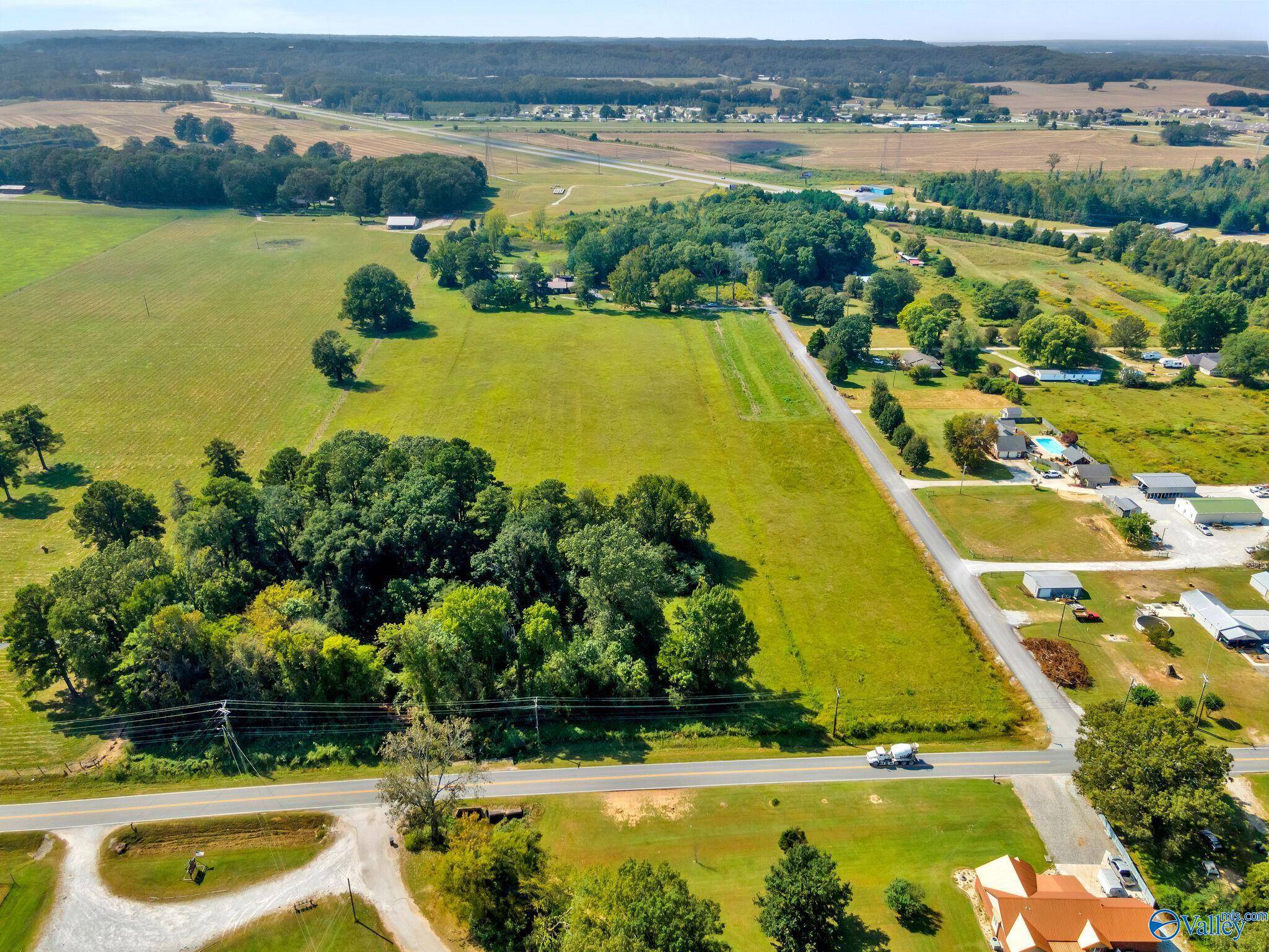 Decatur, AL 35603,28 Acres 3117 Ridgeway Drive SW