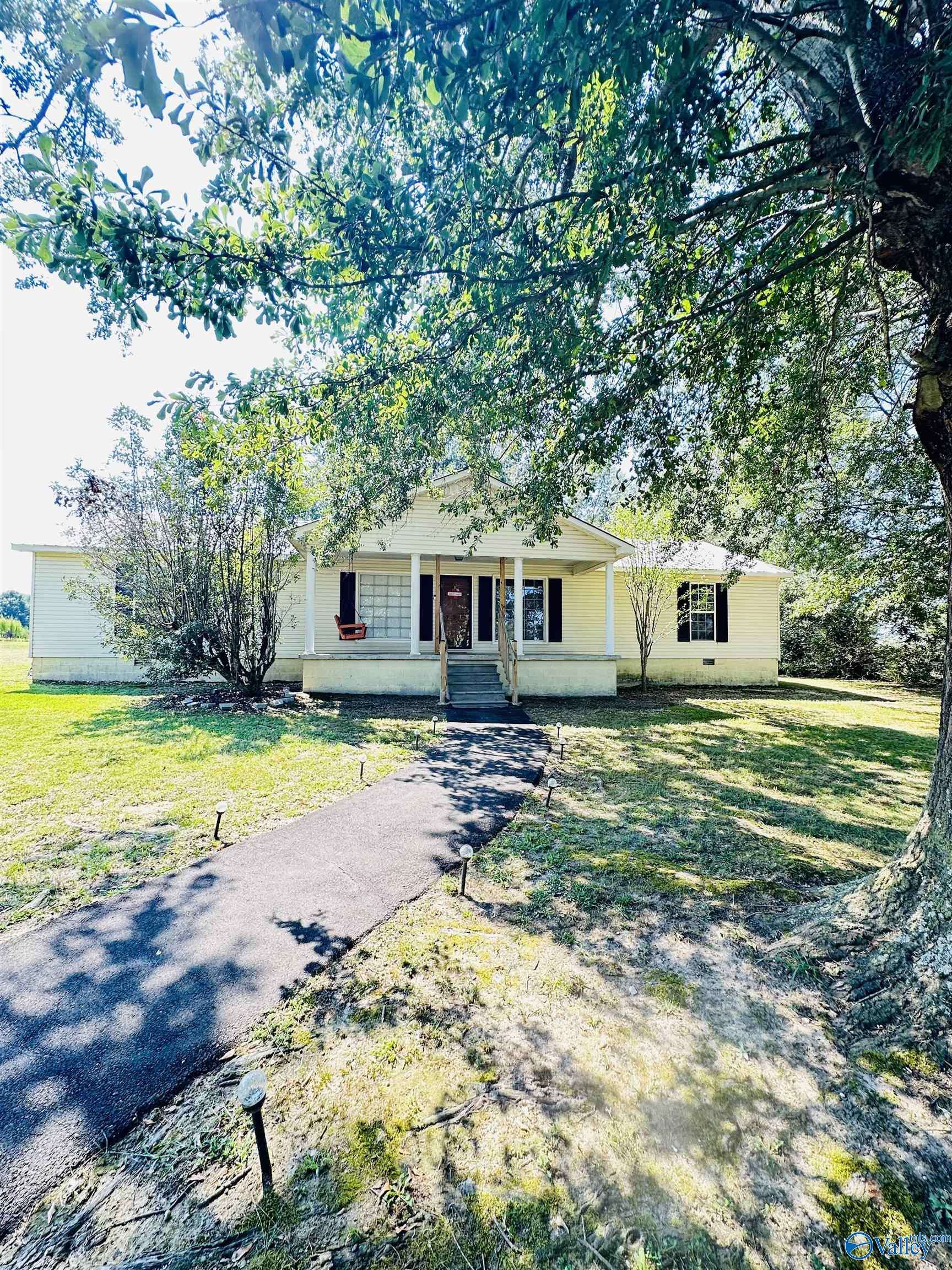 Moulton, AL 35650,594 County Road 251