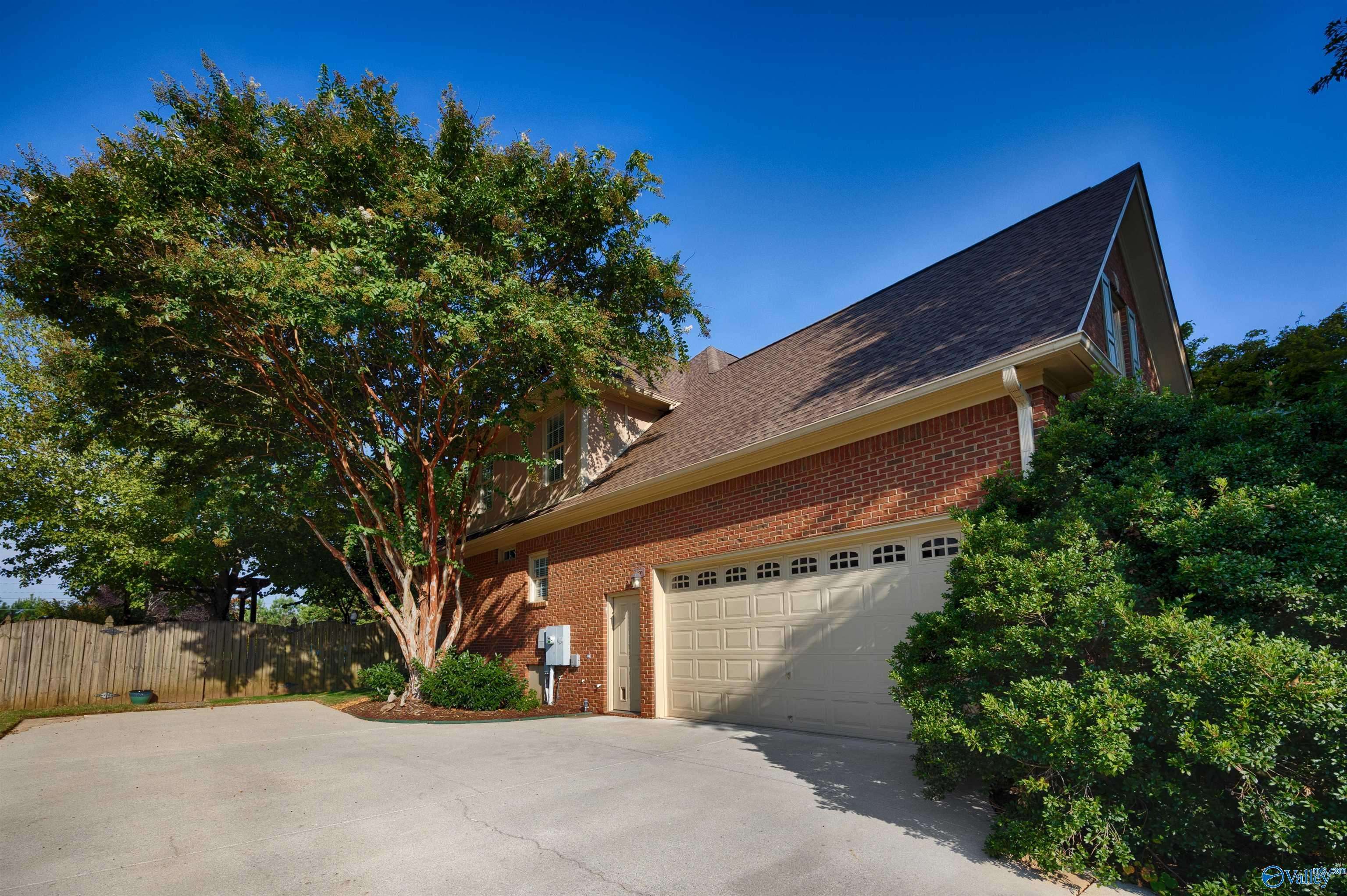 Madison, AL 35757,104 Windsong Court