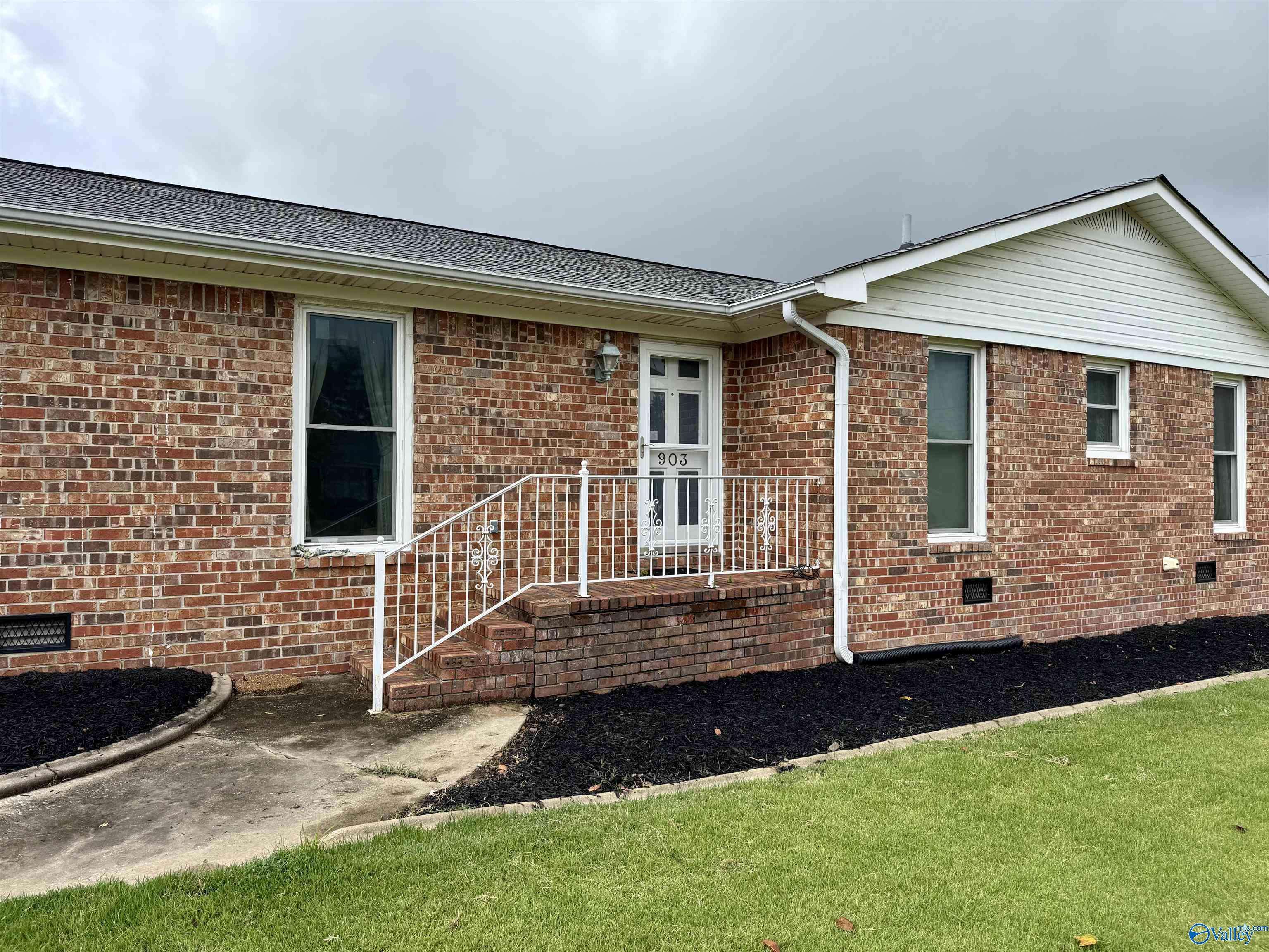 Boaz, AL 35956,903 Ron Avenue