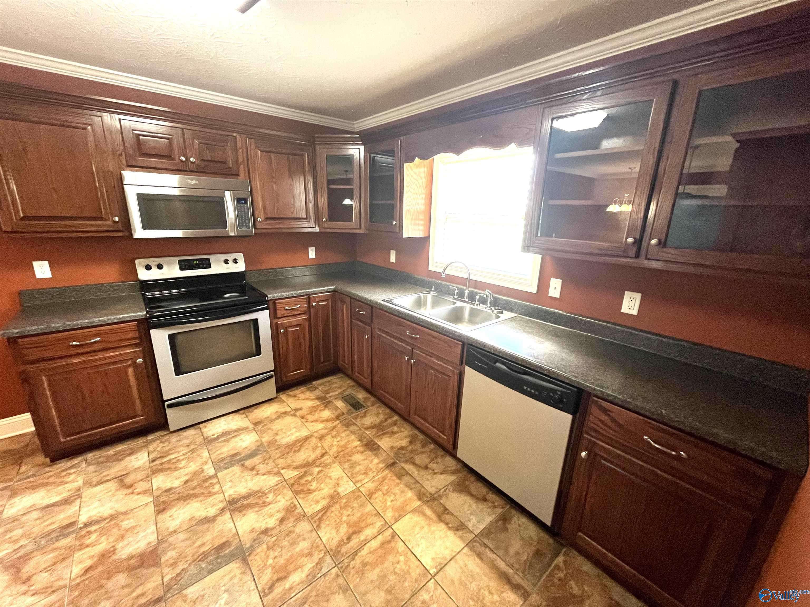 Boaz, AL 35956,121 Gaines Loop West W