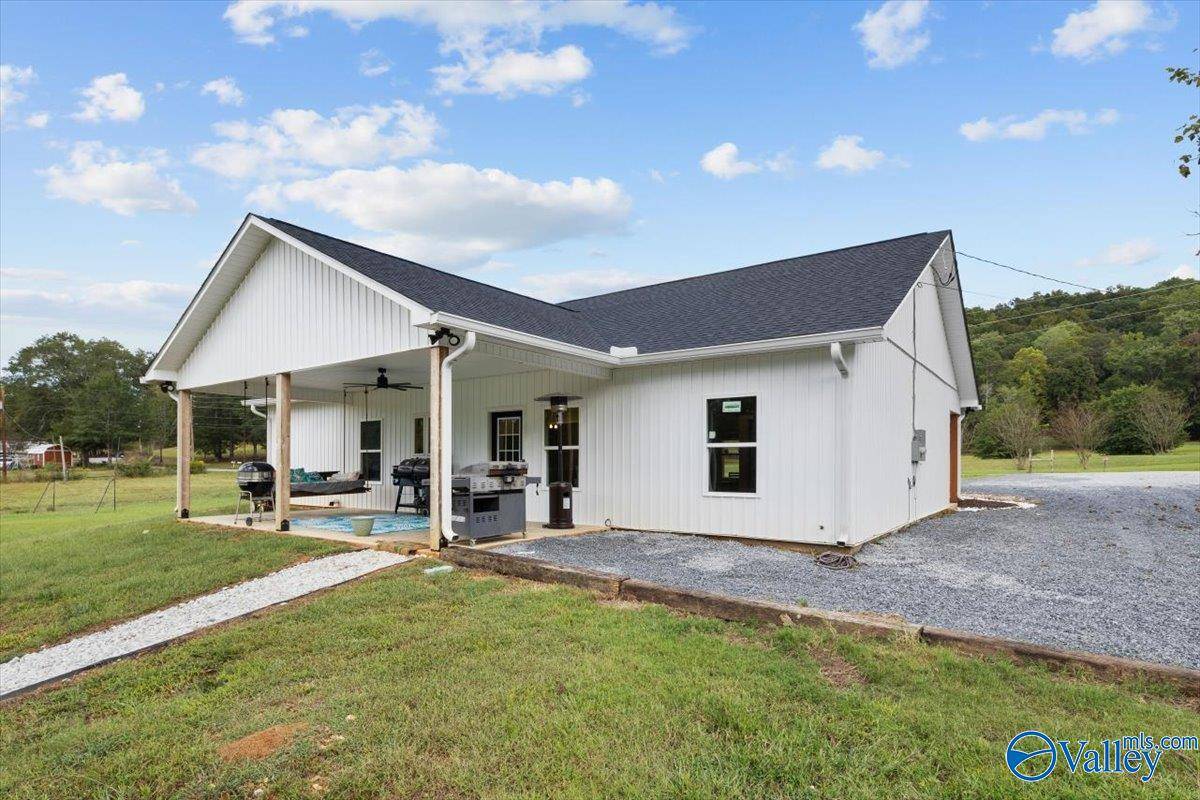 Oneonta, AL 35121,291 Kudzu Road