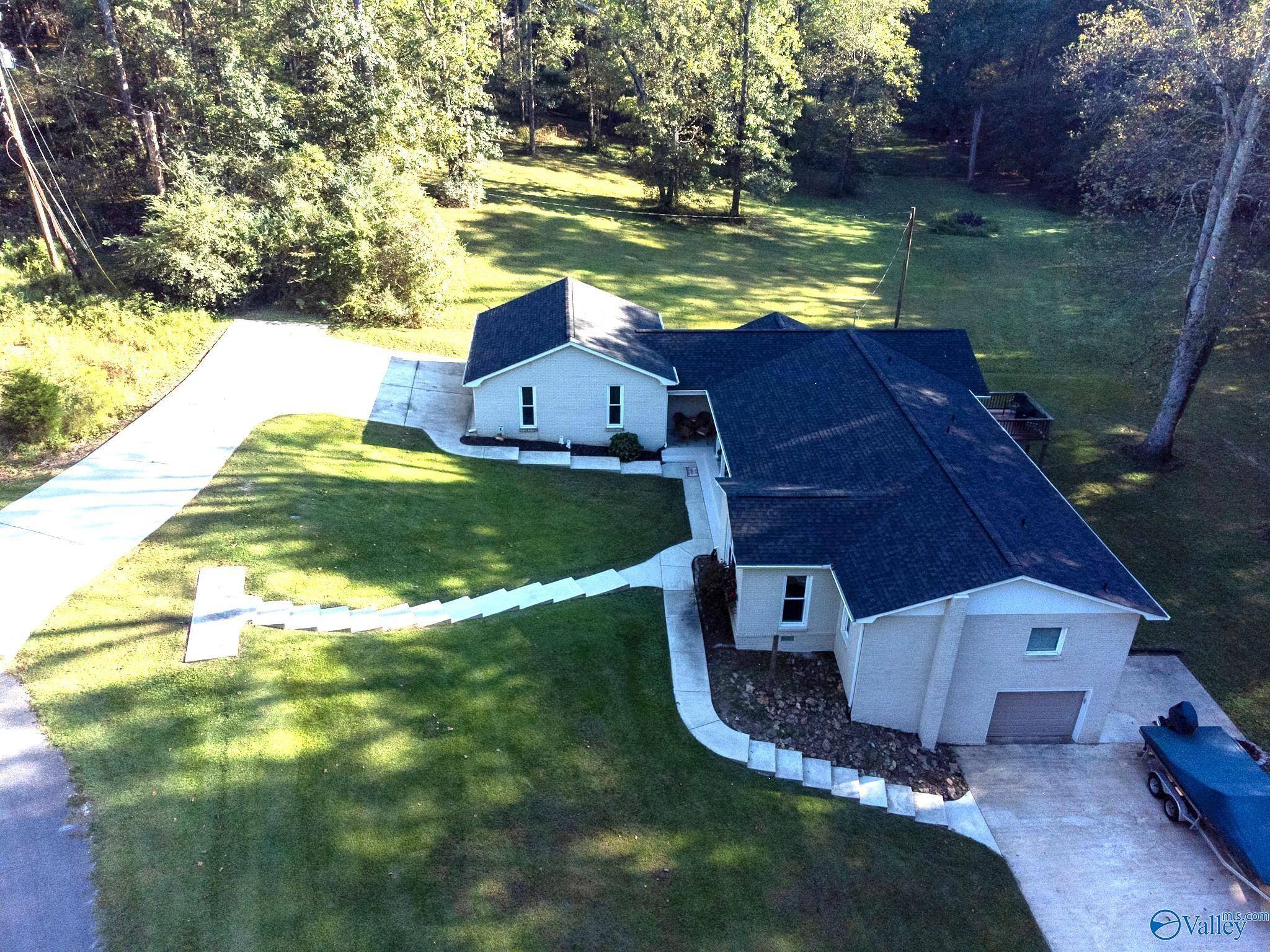 Athens, AL 35613,22971 Highland Drive