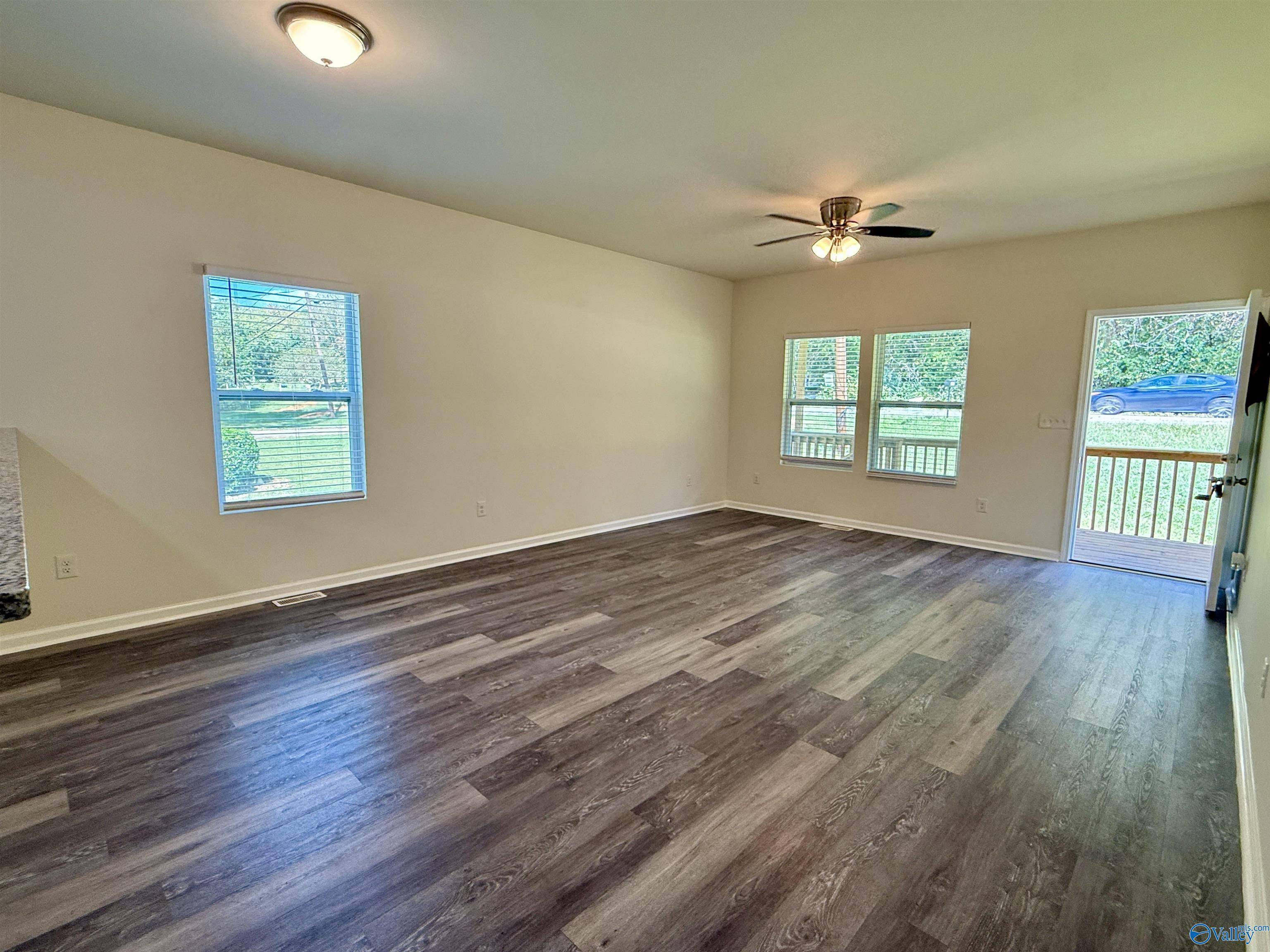 Huntsville, AL 35803,1582 Hobbs Island Road