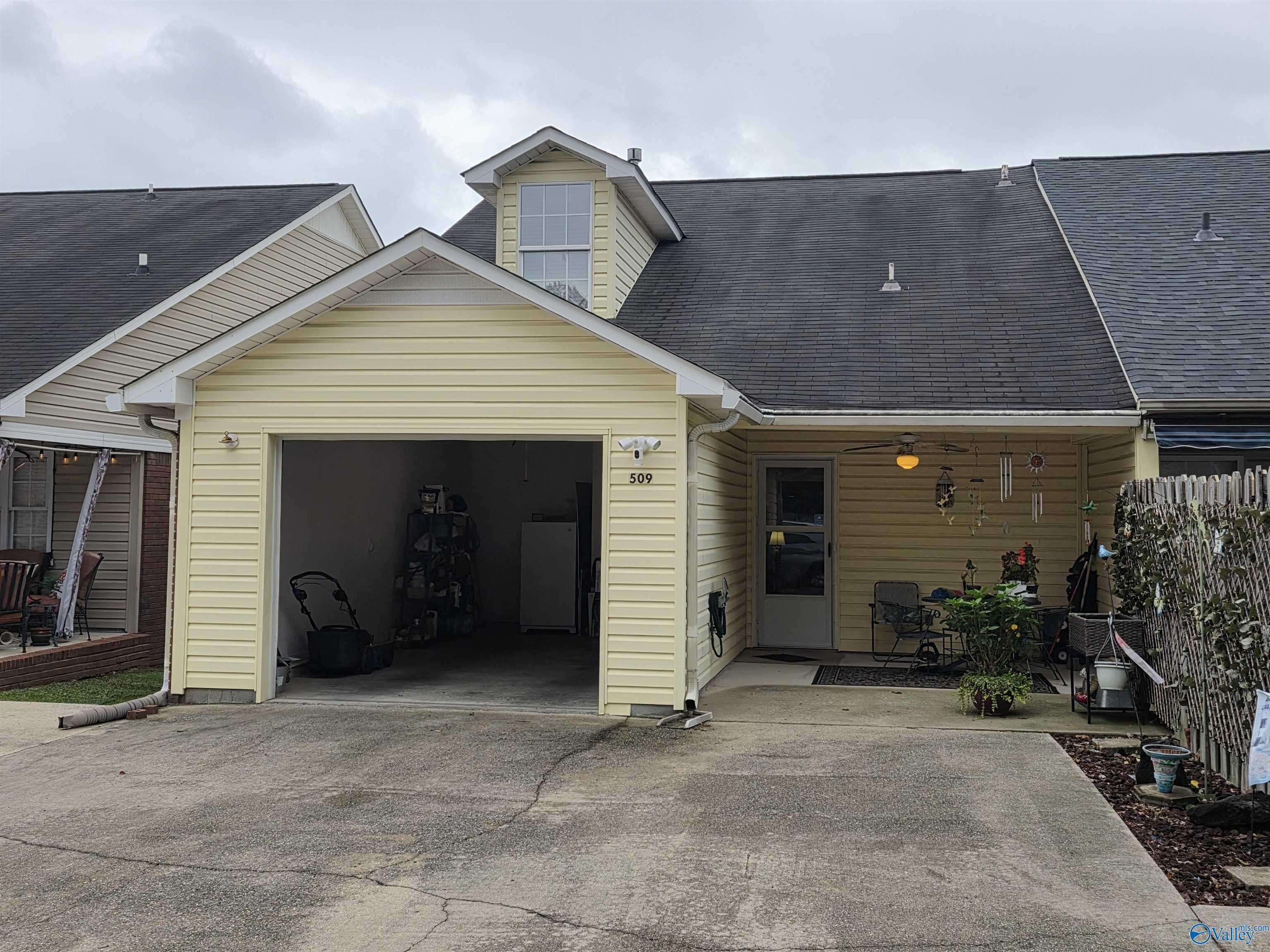 Hartselle, AL 35640,509 College Street Nw NW