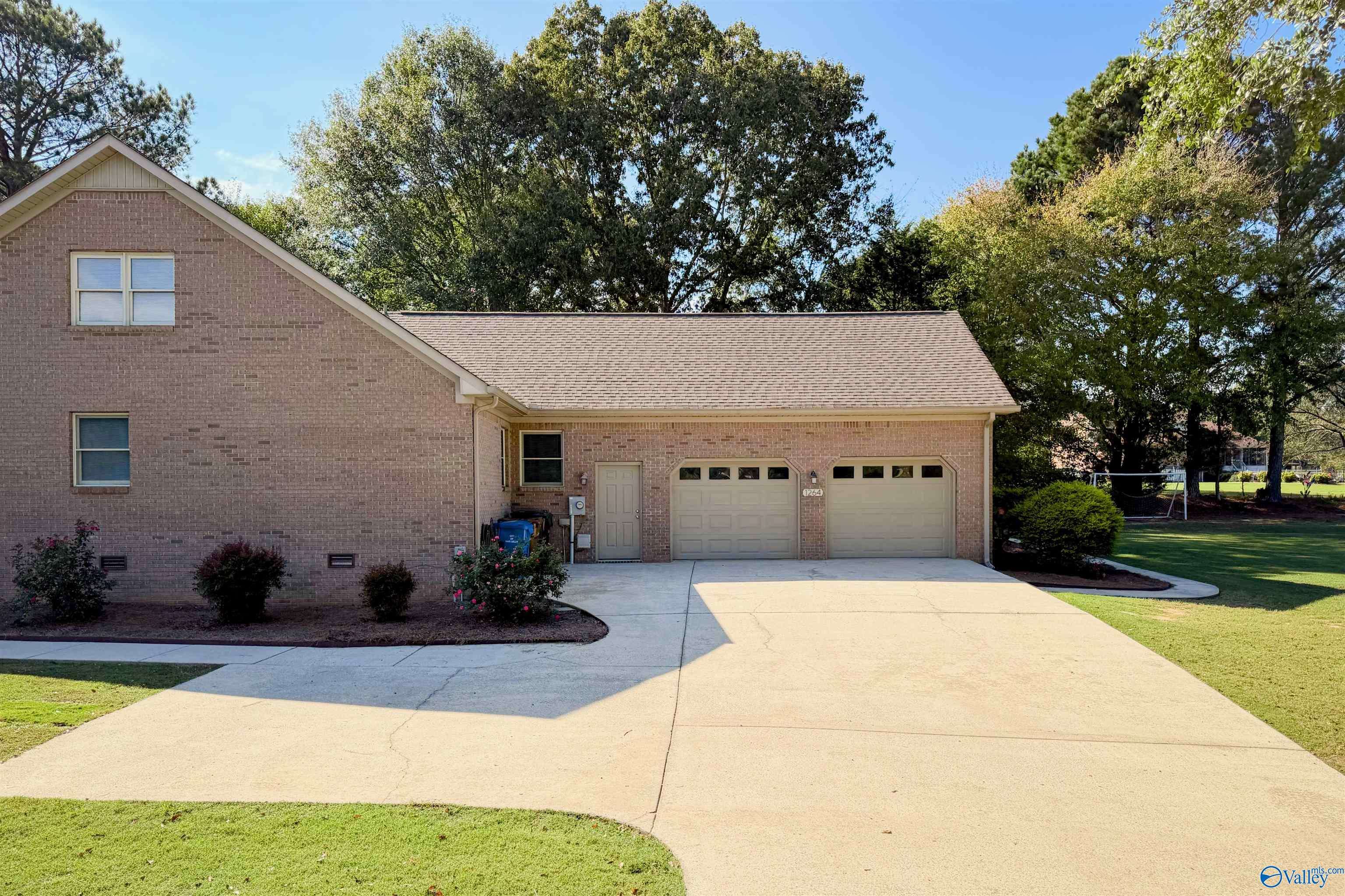 Hartselle, AL 35640,1264 Parker Road