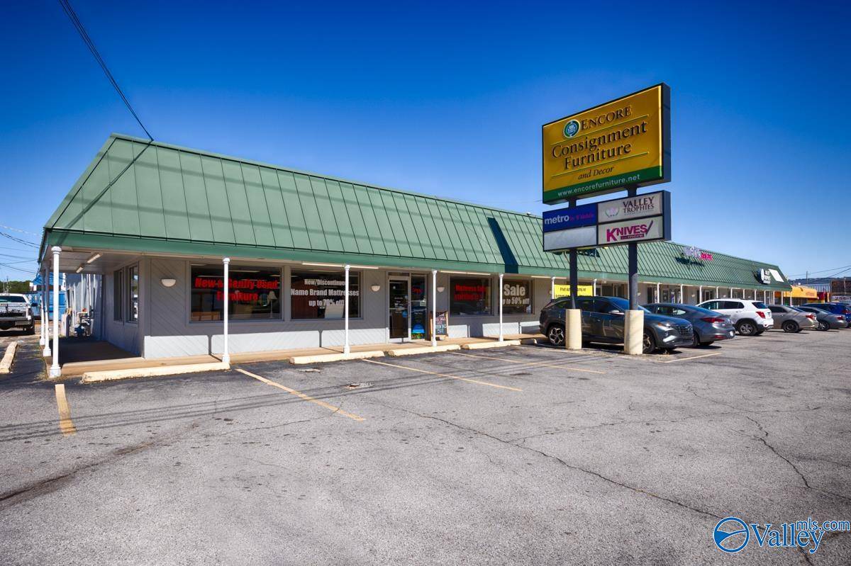 Huntsville, AL 35816,3016-3020 University Drive