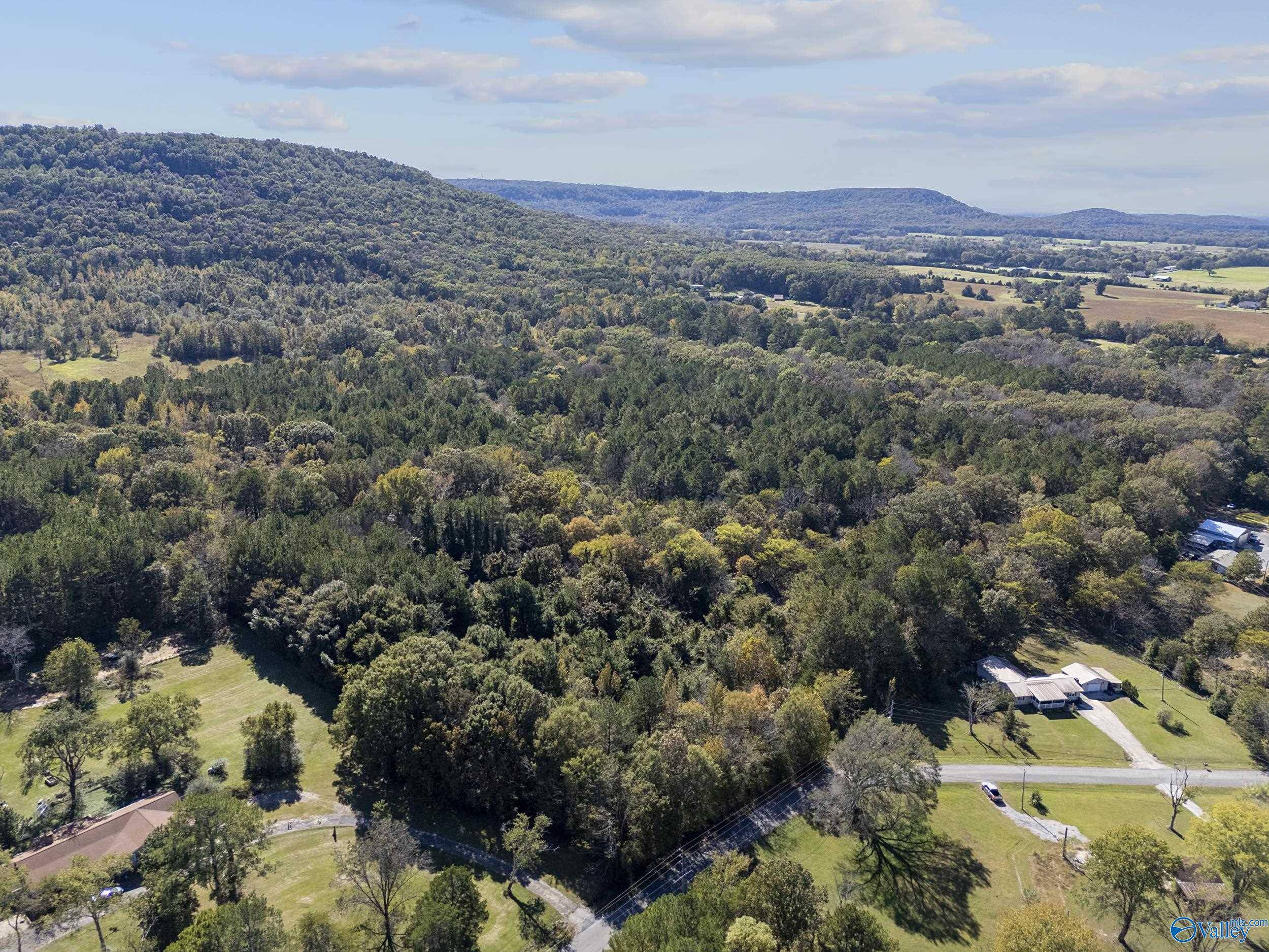 Somerville, AL 35670,335 South Old Six Mile Road