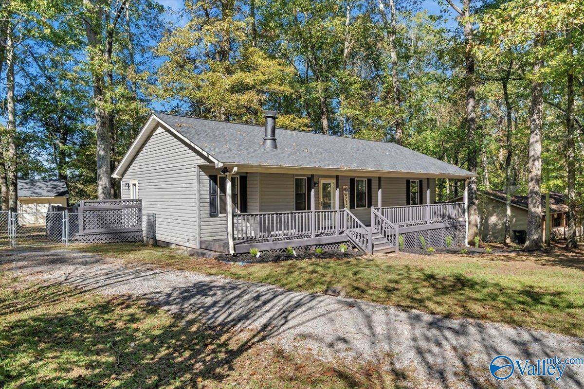 Somerville, AL 35670,391 Shagbark Trail