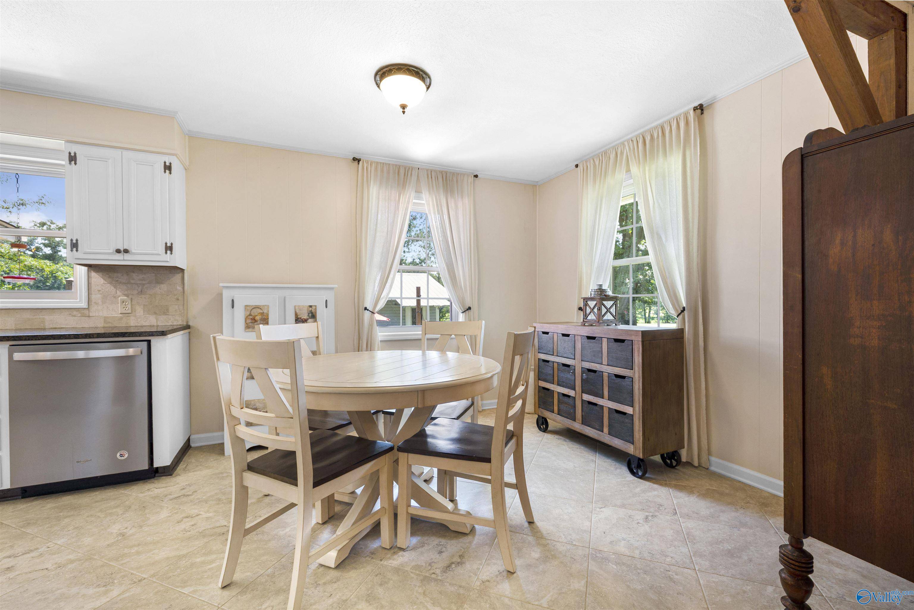 Boaz, AL 35956,1464 Oak Drive