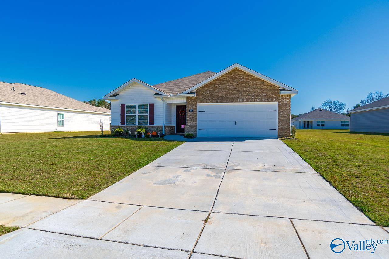 Owens Cross Roads, AL 35763,215 Chubbs Lane