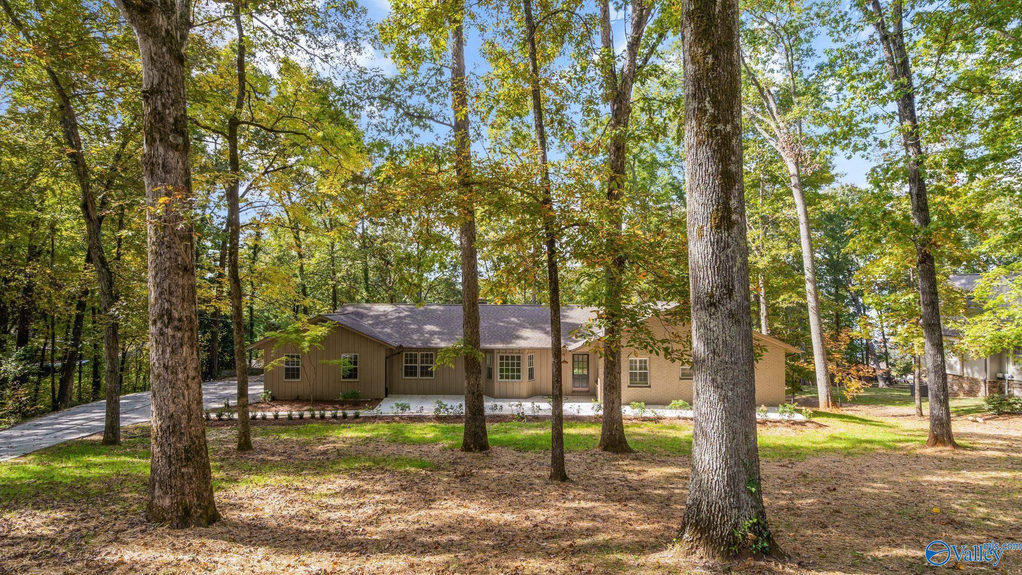 Guntersville, AL 35976,1820 Forest Drive