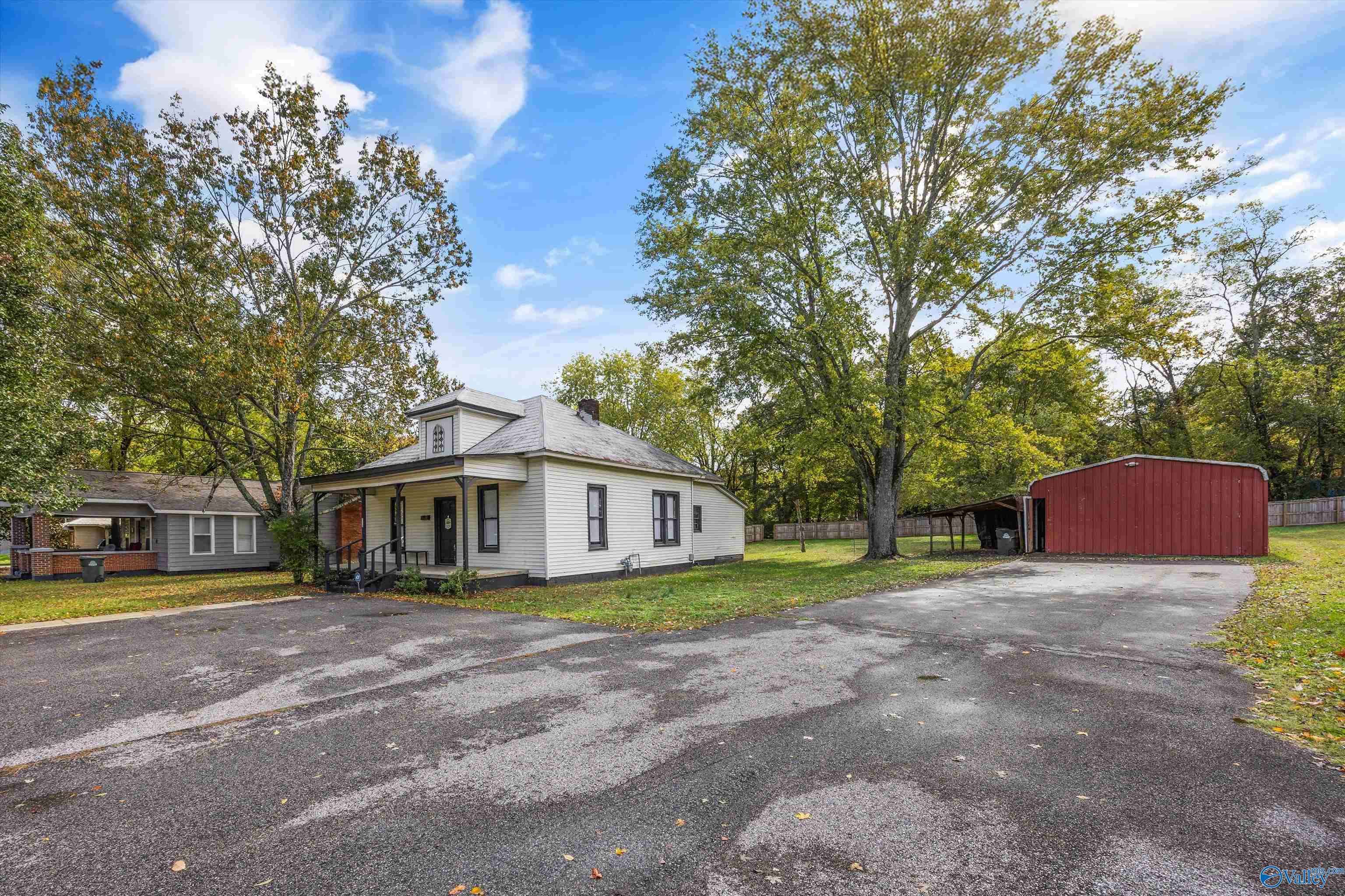 Athens, AL 35611,713 W Washington Street