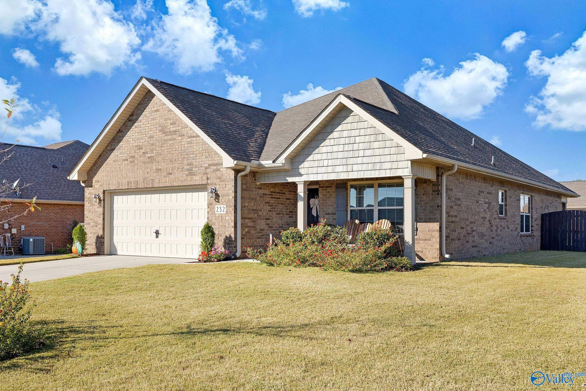 Decatur, AL 35603,232 Olde Dogwood Trail