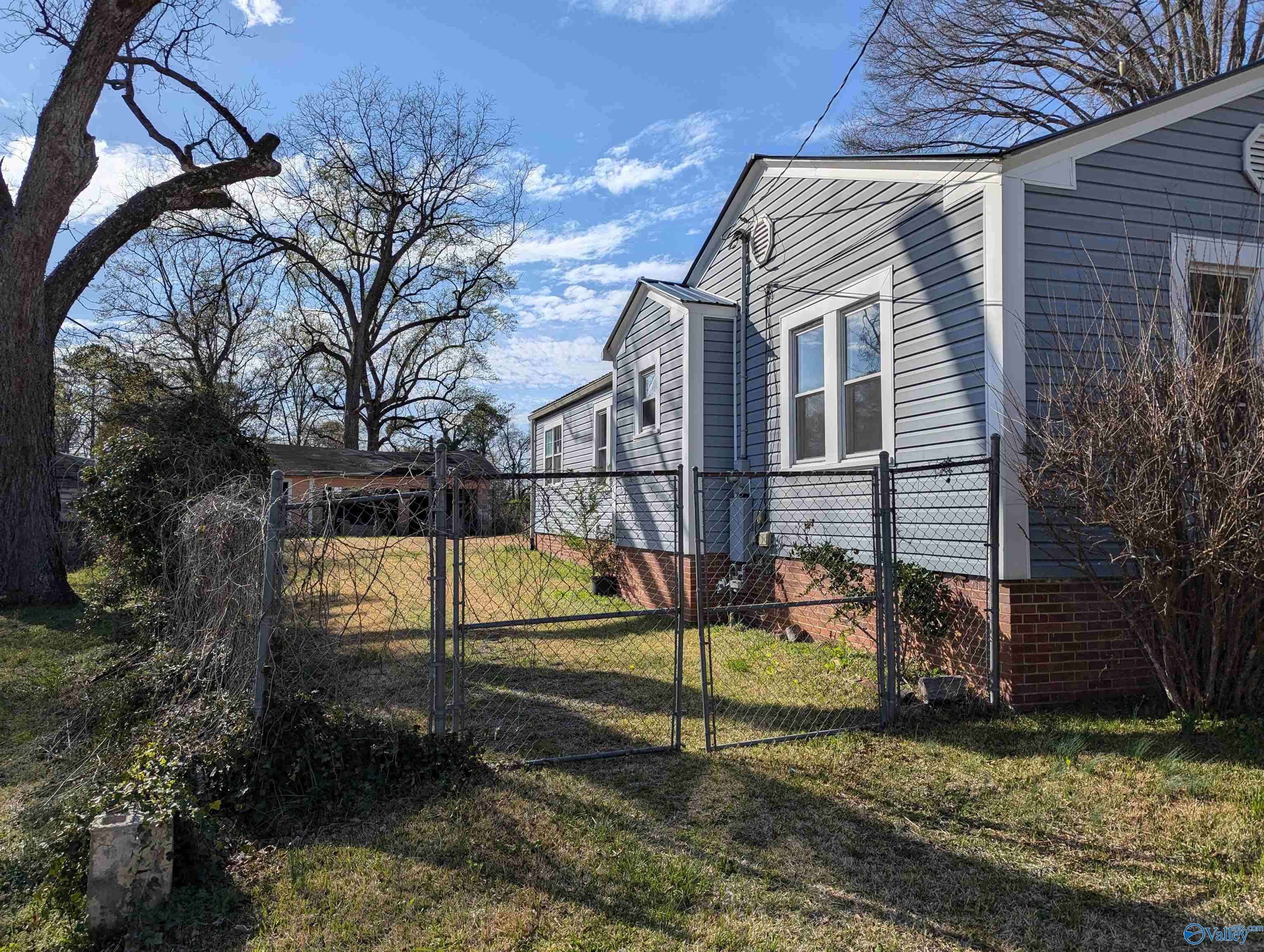 Gadsden, AL 35901,903 Spruce Street