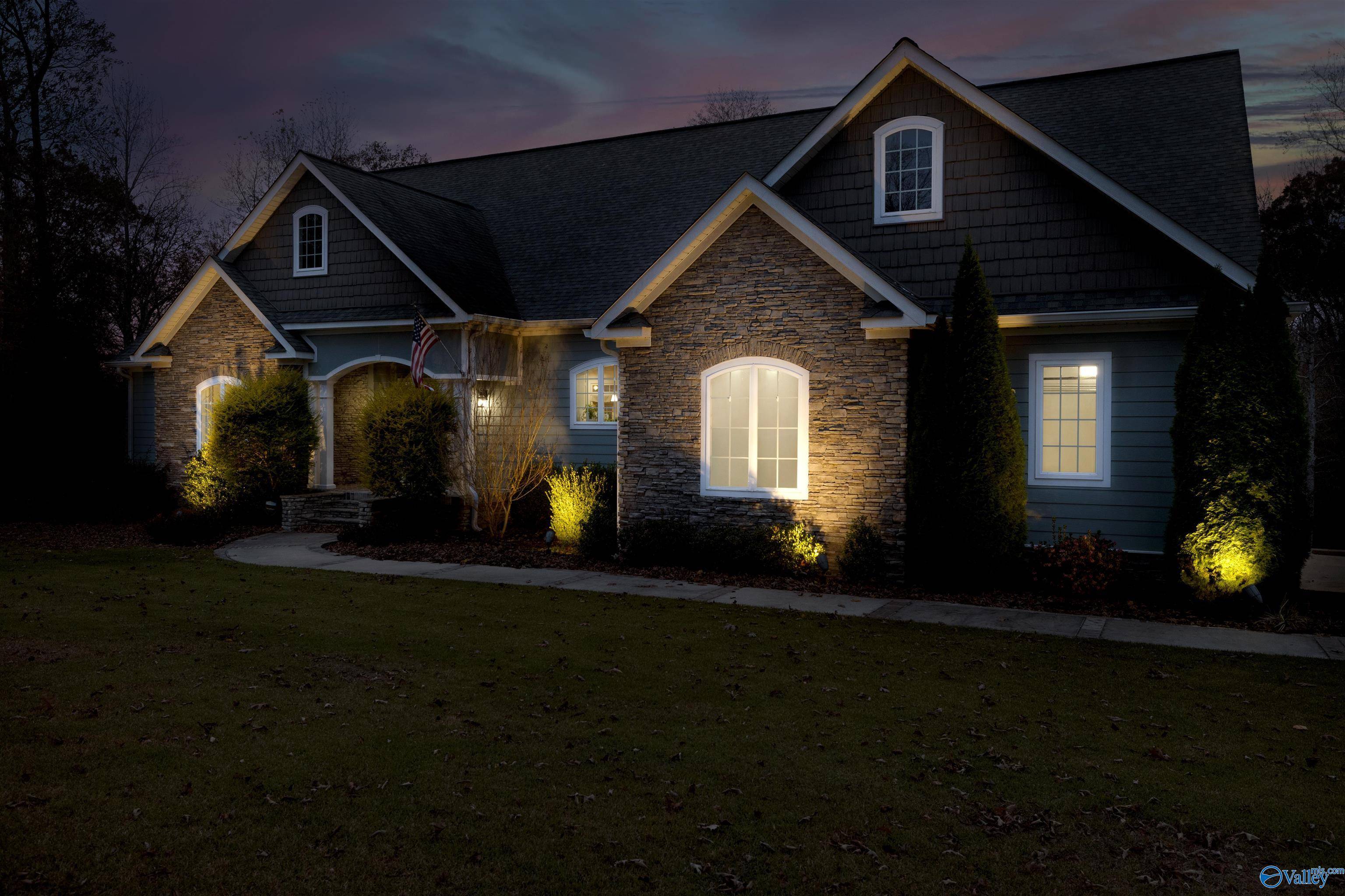 Rainsville, AL 35986,403 Autumn Lane