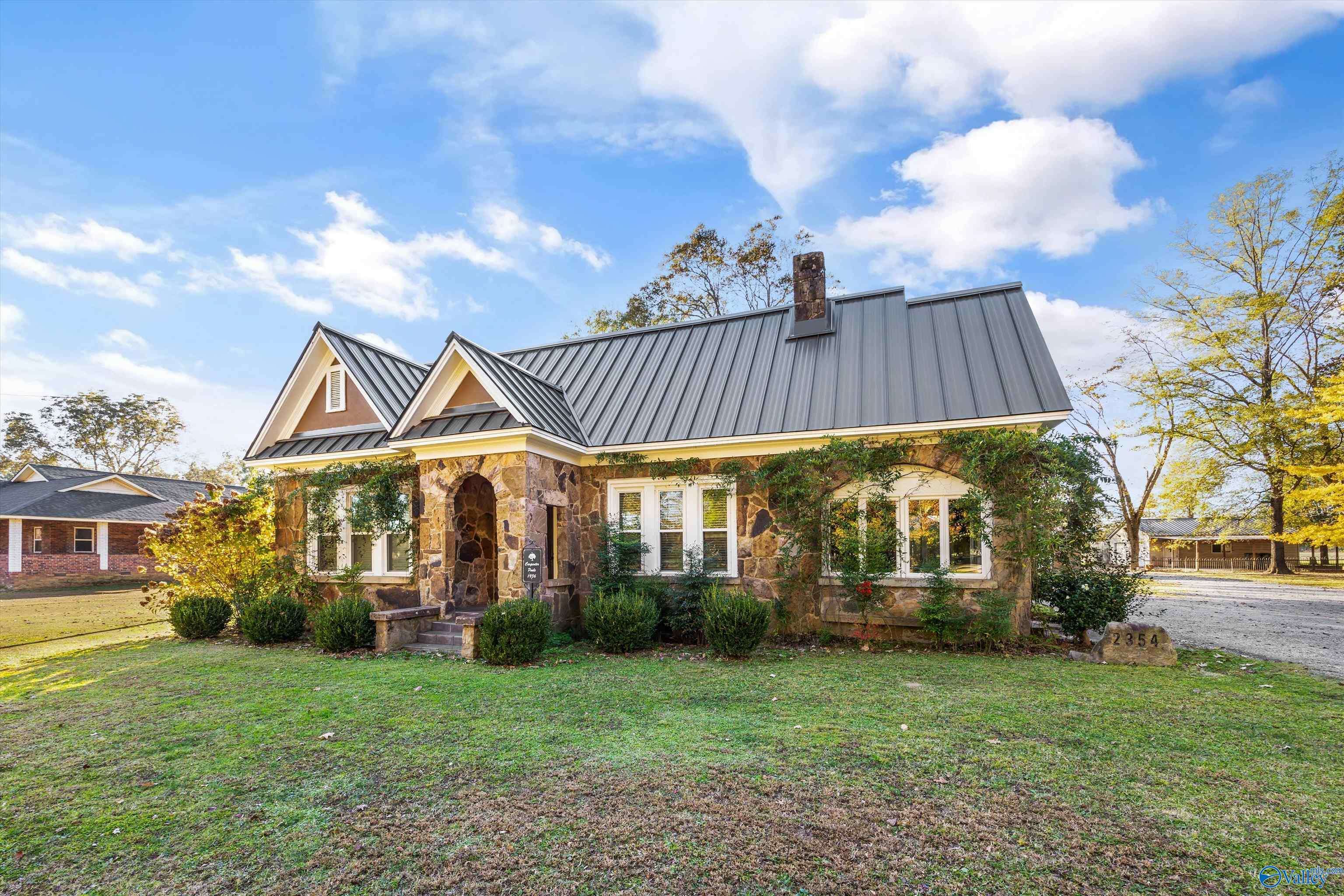 New Hope, AL 35760,2354 Old Gurley Pike