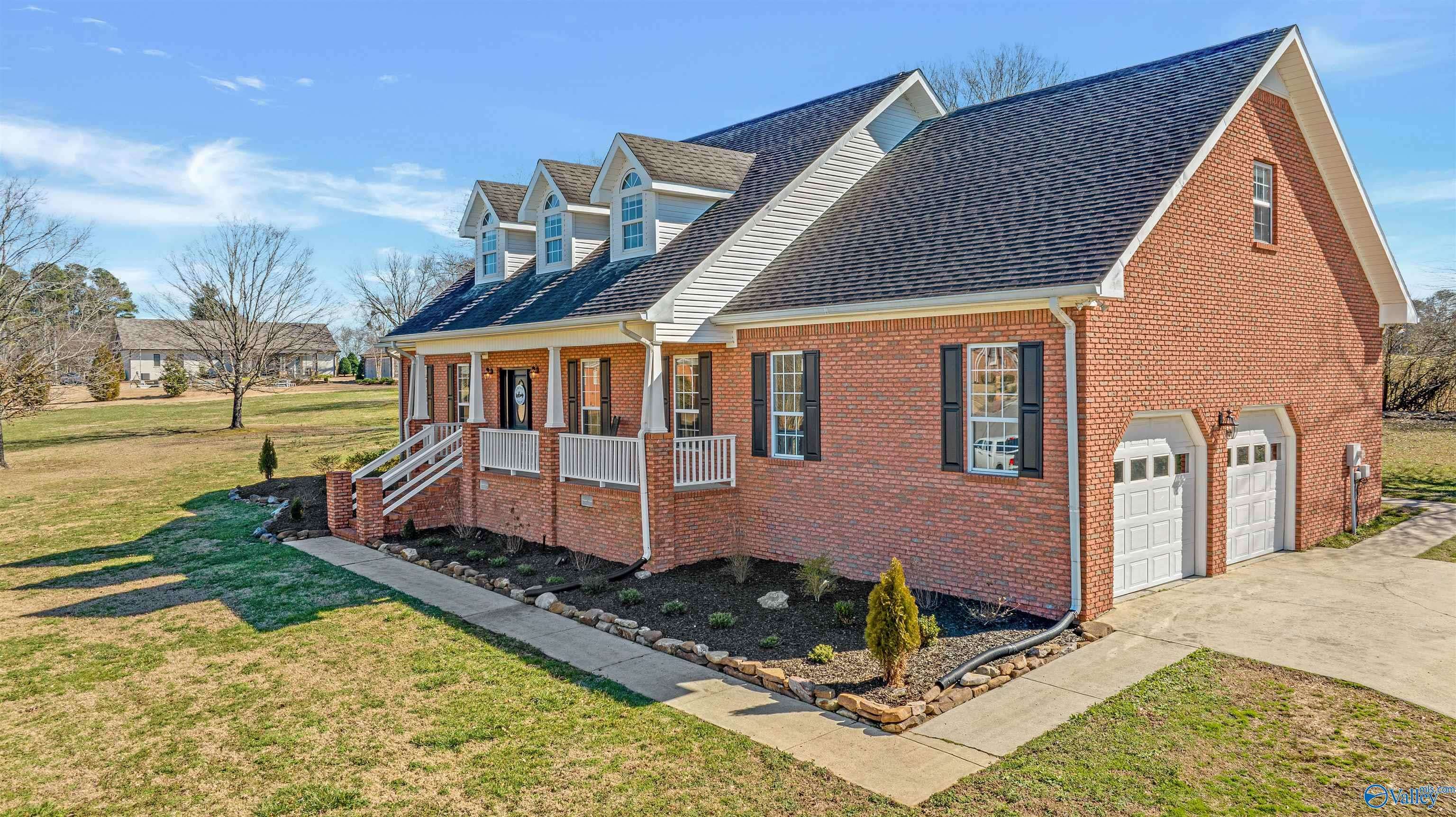 Albertville, AL 35951,75 Pebble Brook Drive