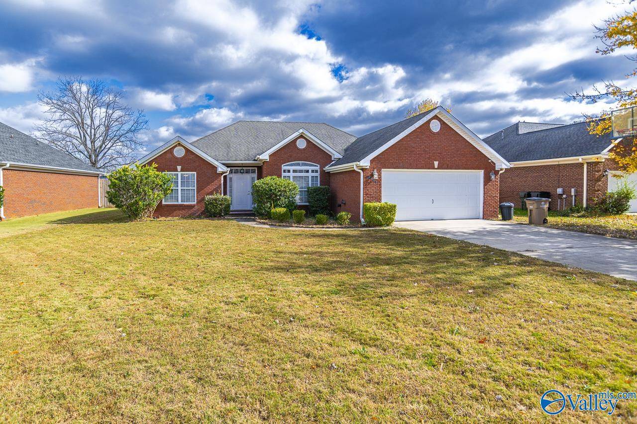 Decatur, AL 35603,1910 Red Sunset Drive SW