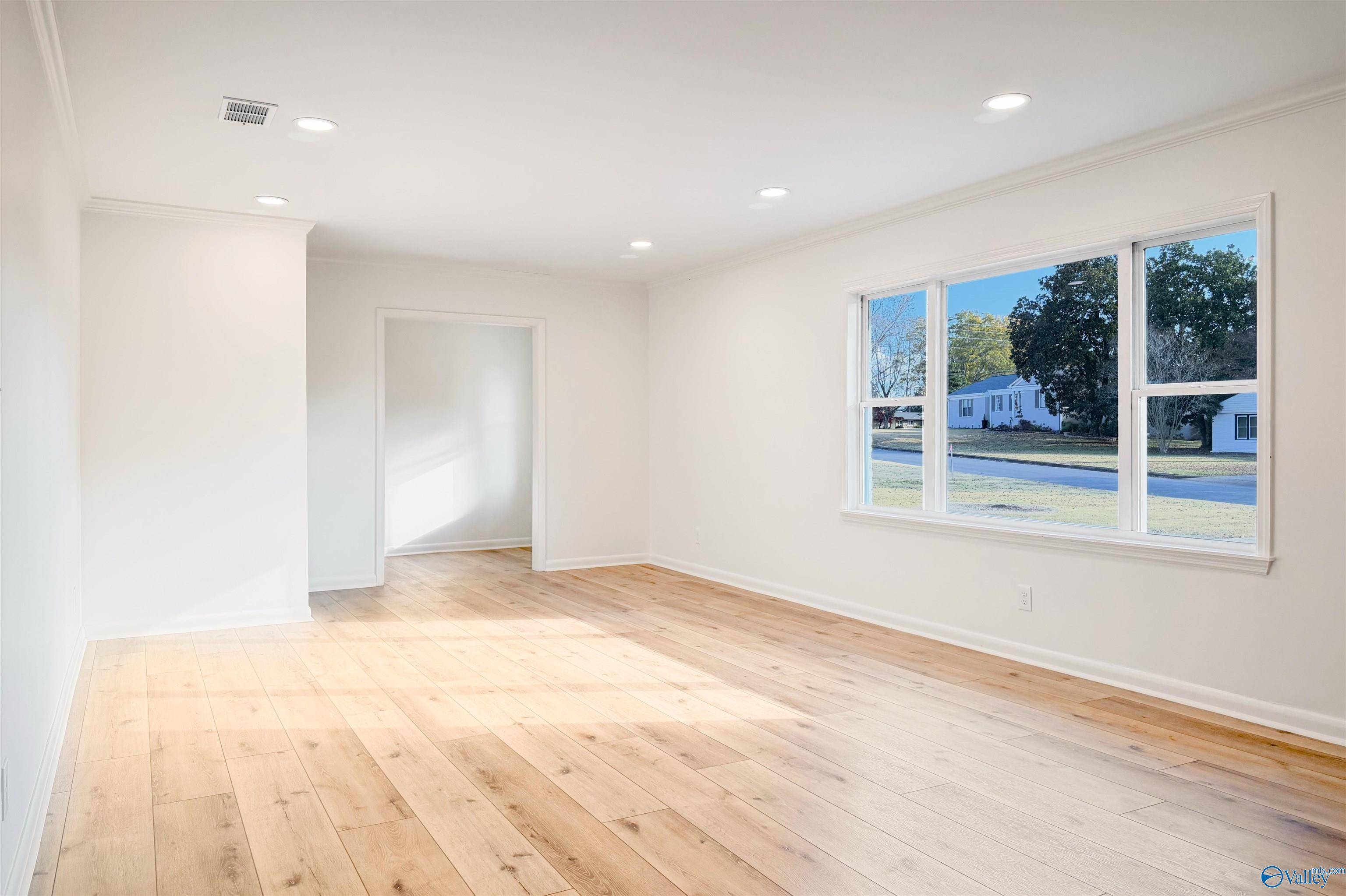 Decatur, AL 35601,2112 Woodmont Drive