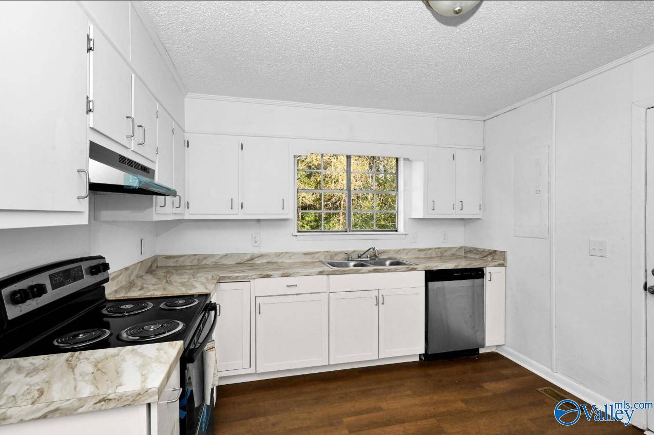 Cullman, AL 35058,4572 County Road 1635