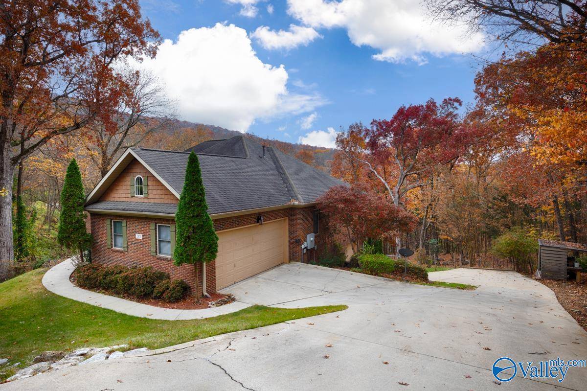 Huntsville, AL 35811,2451 Oakwood Avenue NE