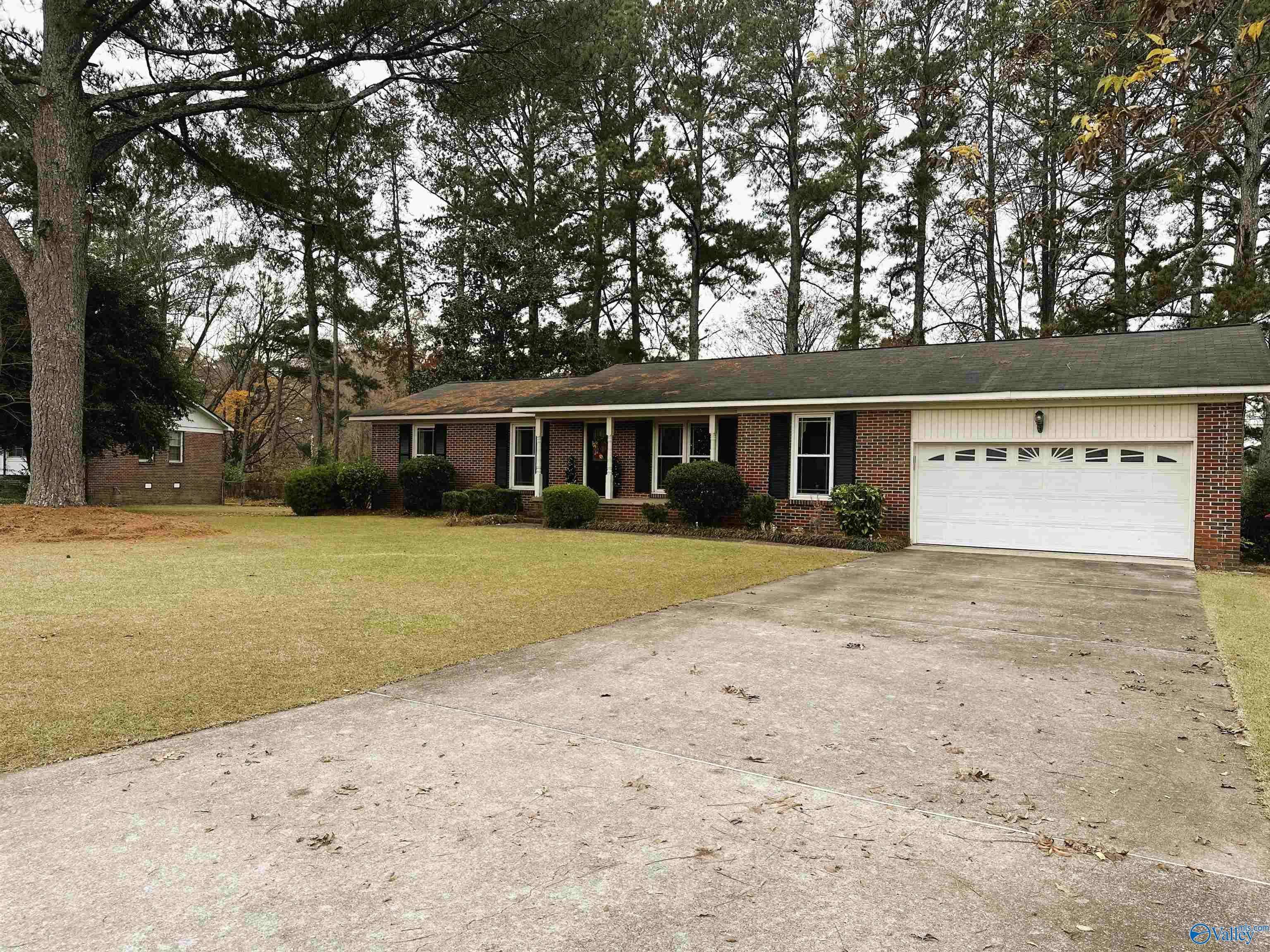 Gadsden, AL 35901,116 Meadowview Circle