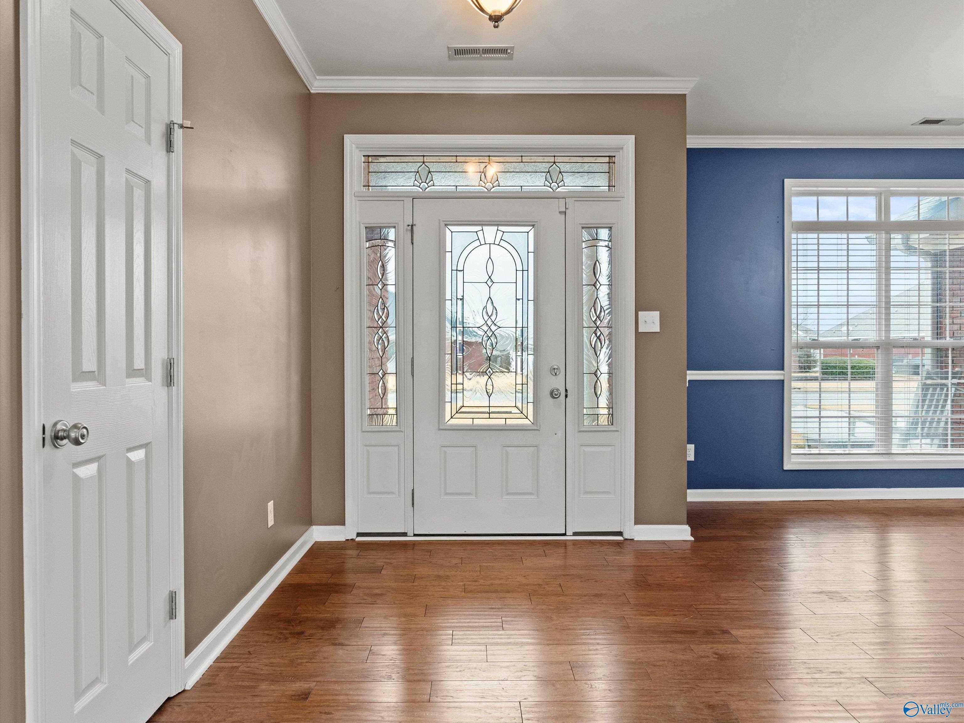 Decatur, AL 35603,2627 Buckingham Gate SW