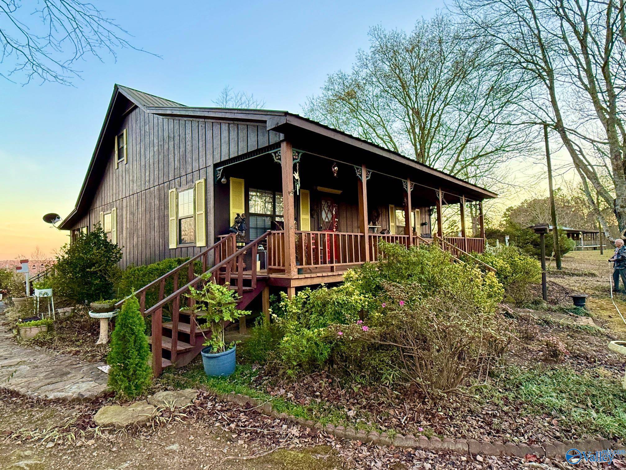 Altoona, AL 35952,734 Grandview Drive