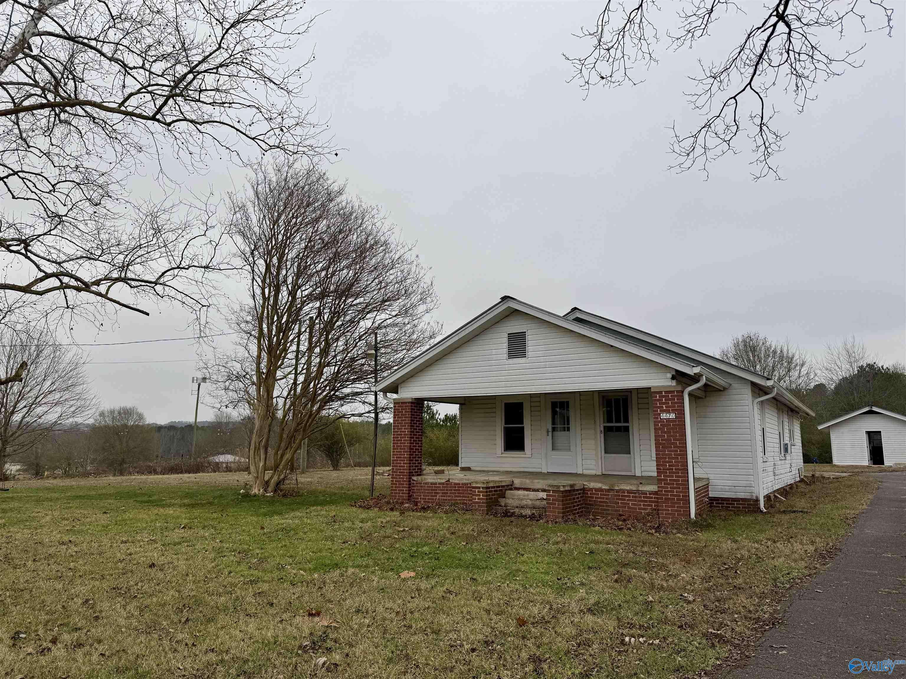 Altoona, AL 35952,4470 Susan Moore Road