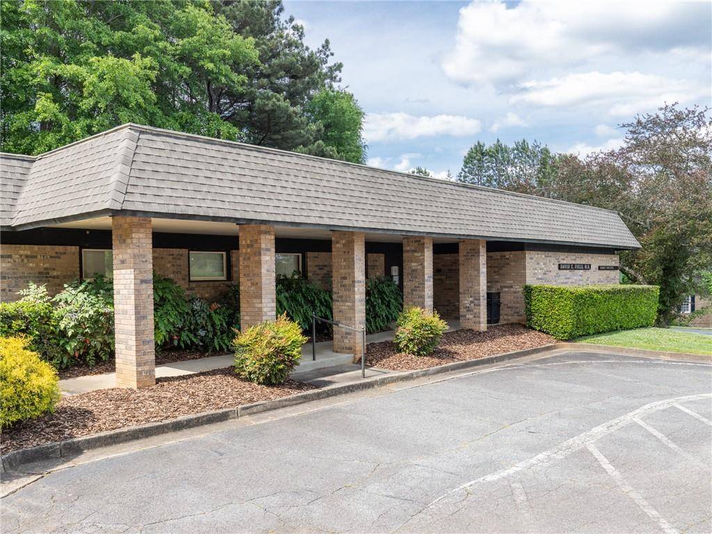 Canton, GA 30114,200 Medical LN