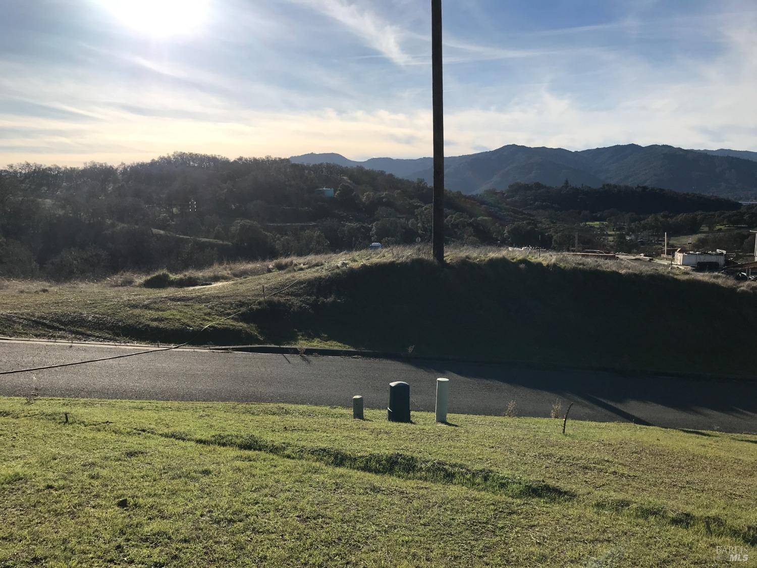 Ukiah, CA 95482,360 Tehuacan RD