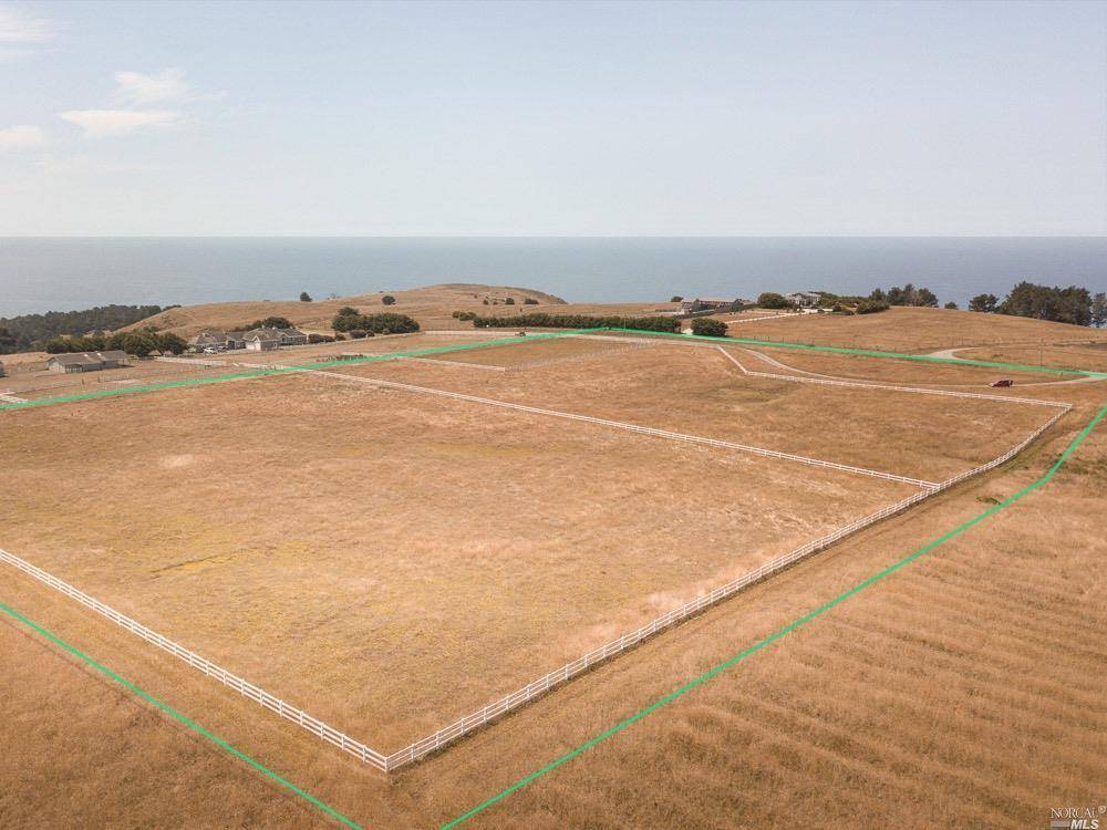 Albion, CA 95410,33501 Navarro Ridge RD