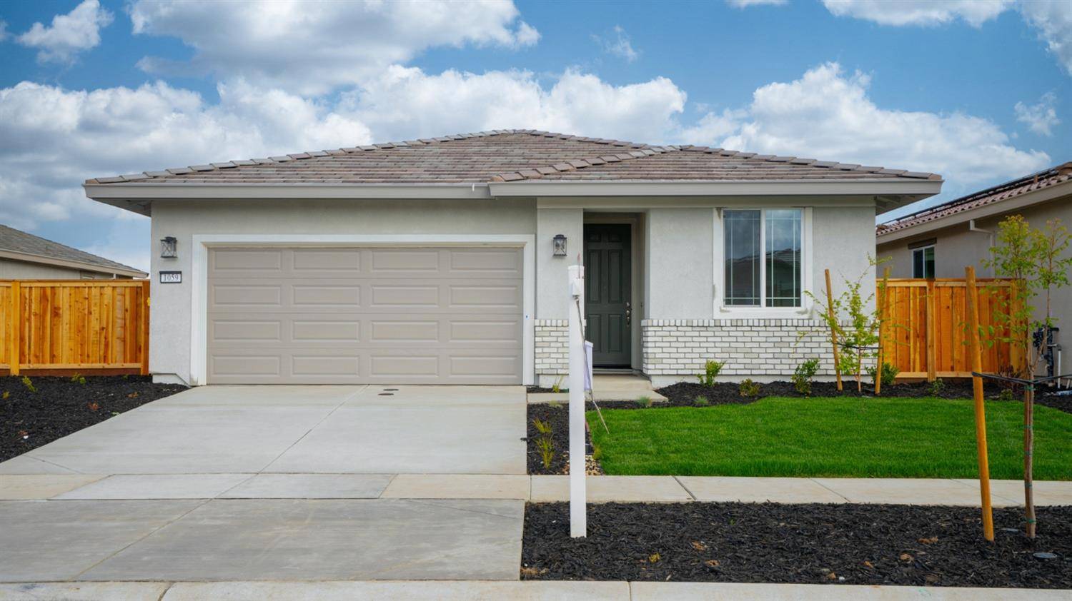 Plumas Lake, CA 95961,1059 Camomile DR