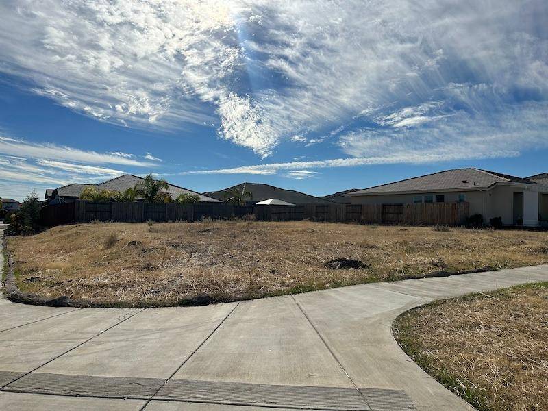 Winters, CA 95694,980 Degener