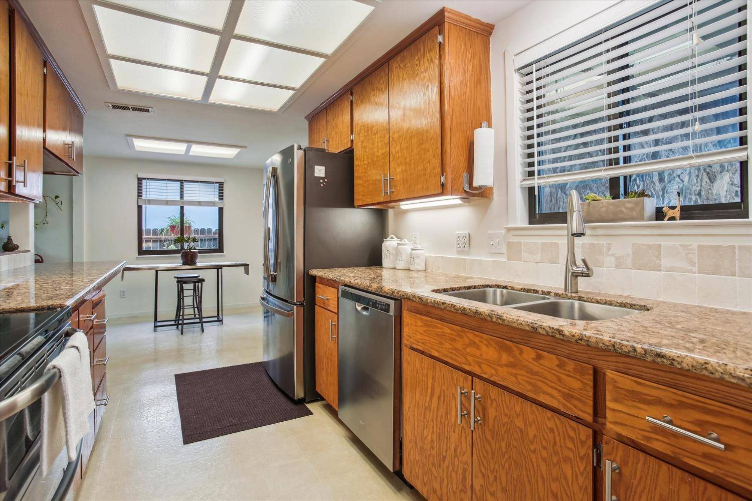 Woodland, CA 95776,820 Barbara WAY