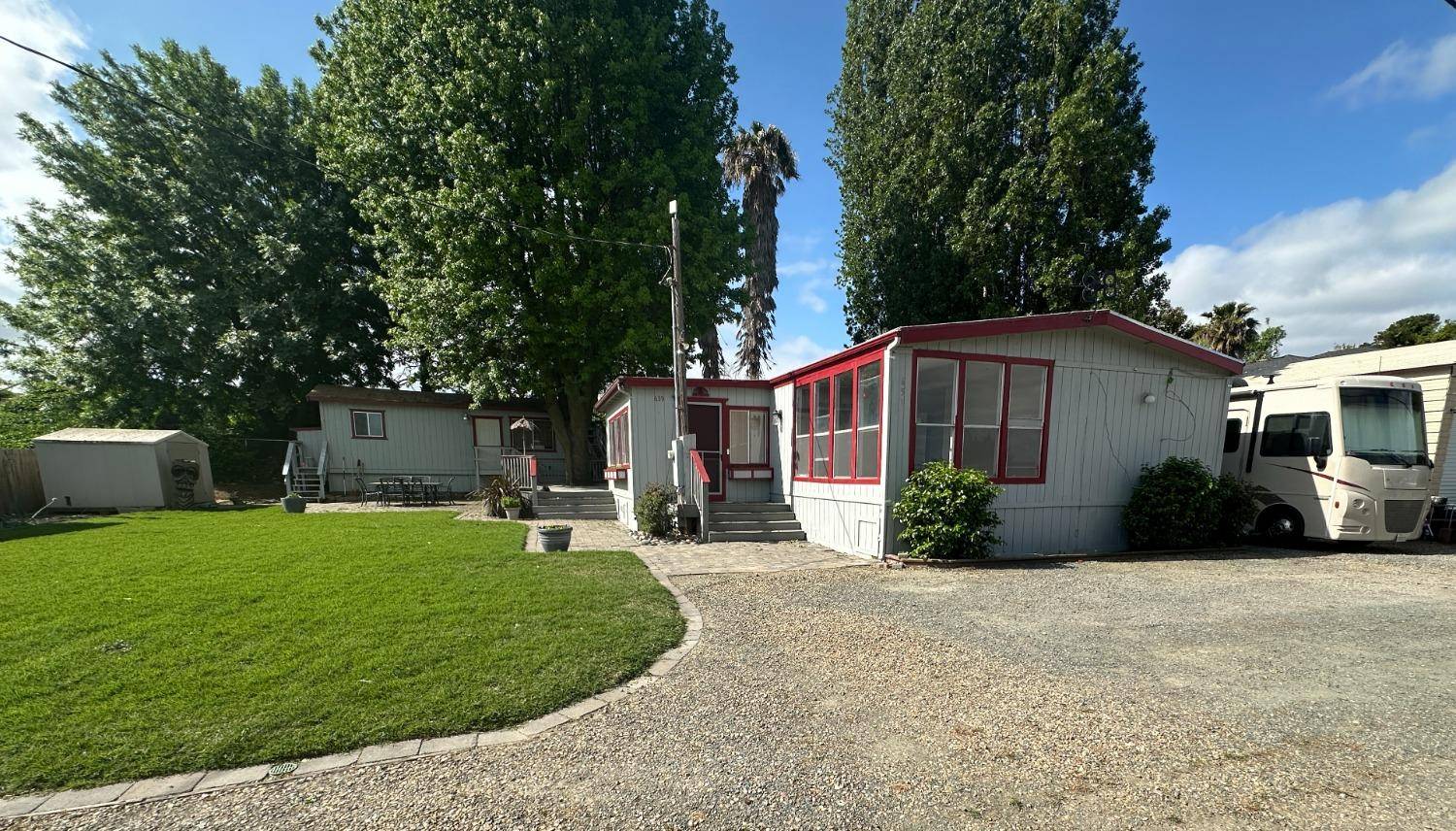 Isleton, CA 95641,659 W Brannan Island RD