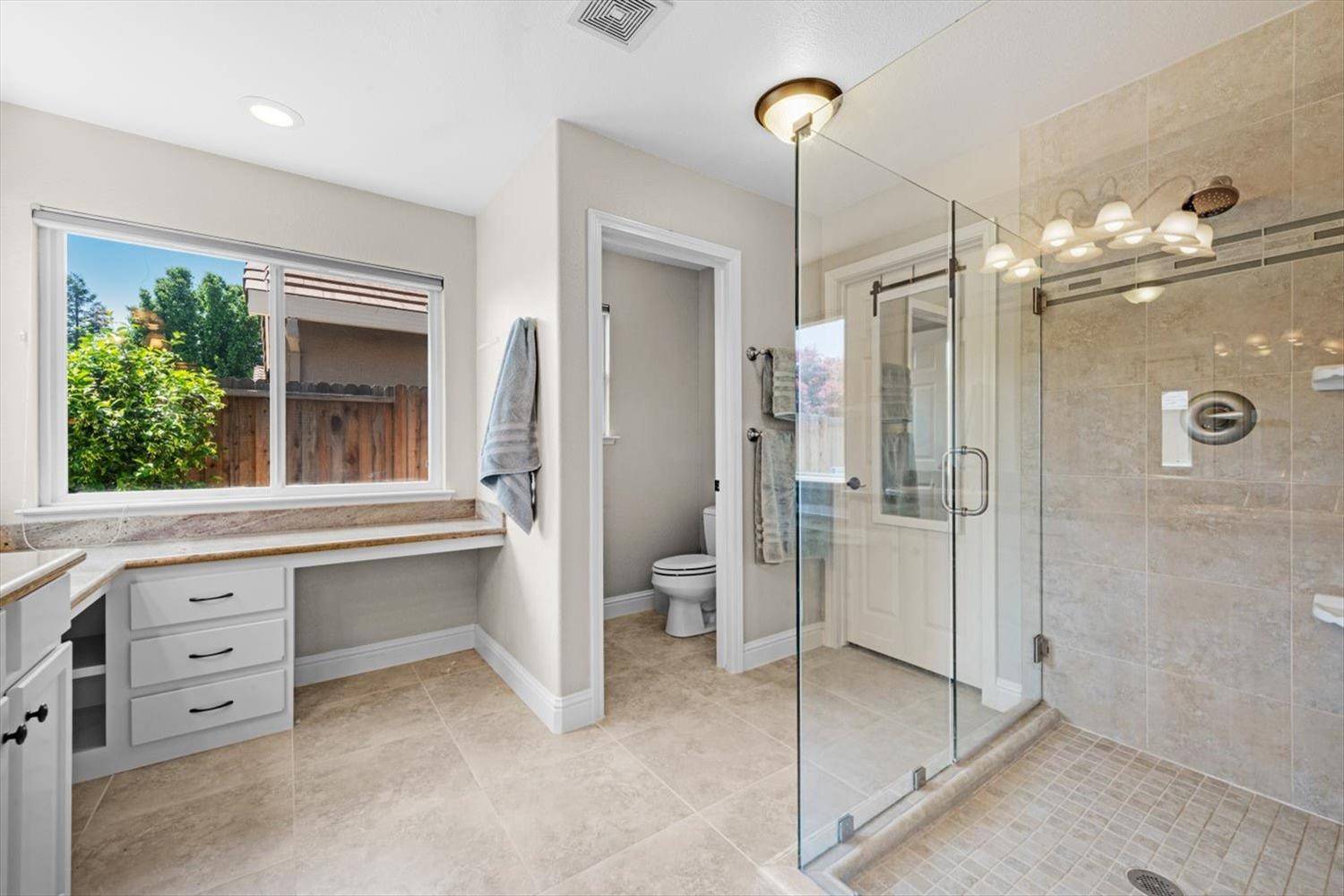 Roseville, CA 95678,201 Morgan WAY