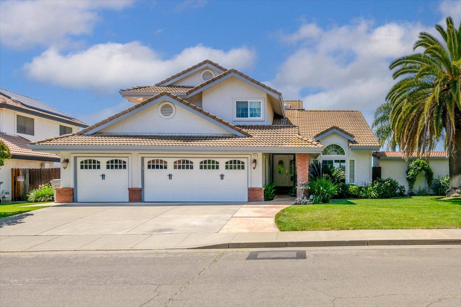 Winters, CA 95694,410 Village CIR