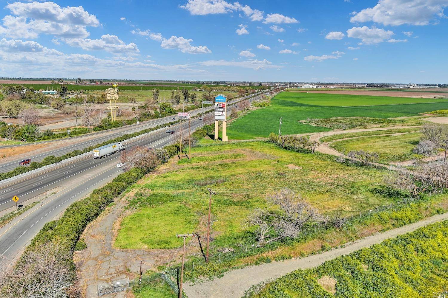 Dixon, CA 95620,8362 Auction LN