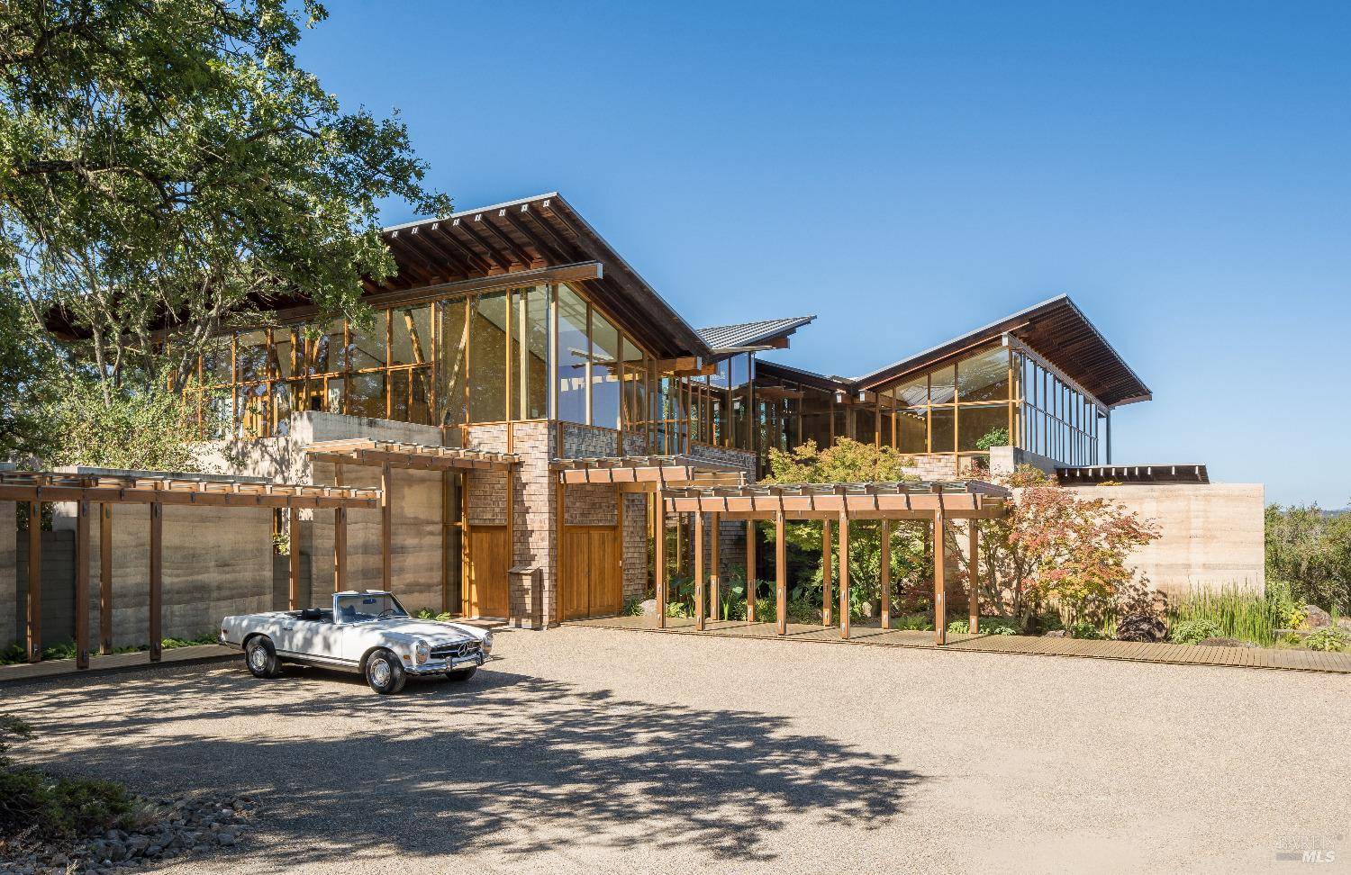 Napa, CA 94558,2181 N 3rd AVE