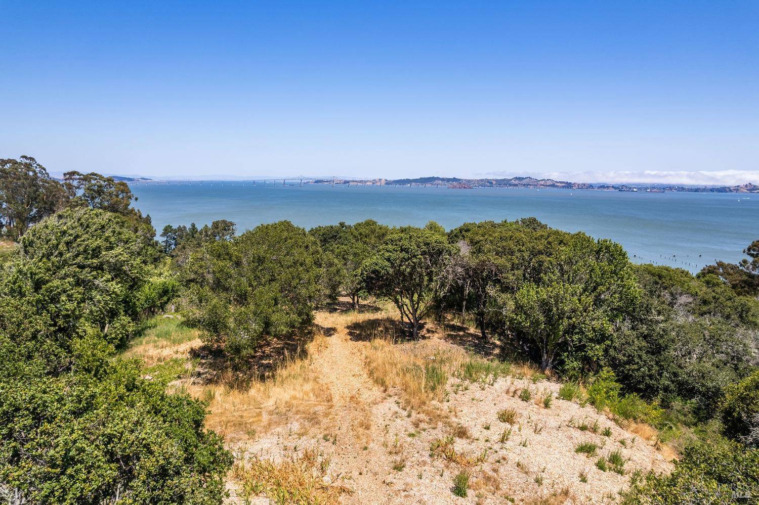 Tiburon, CA 94920,3820 Paradise DR Lot 3