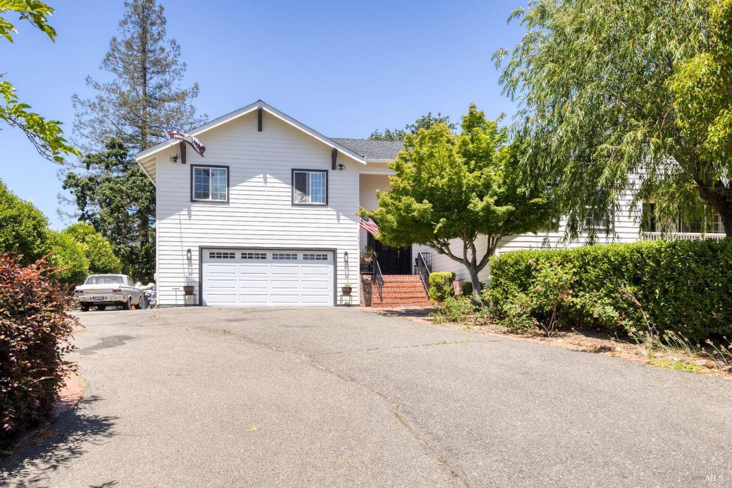 Santa Rosa, CA 95409,4 Yerba PL