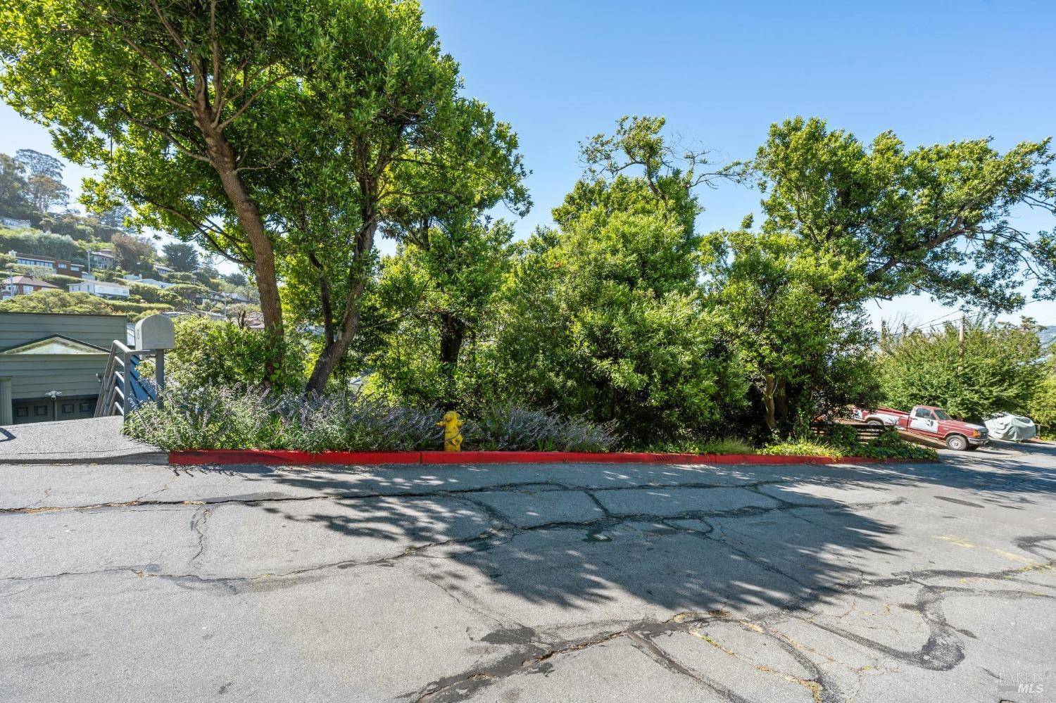 Sausalito, CA 94965,0 Glen DR