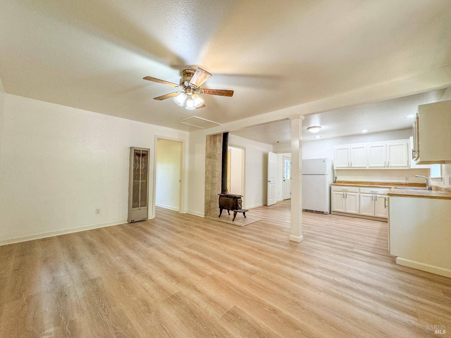 Laytonville, CA 95454,1440 Branscomb RD