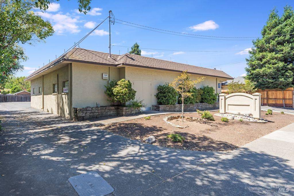 Sonoma, CA 95476,615 5th ST W