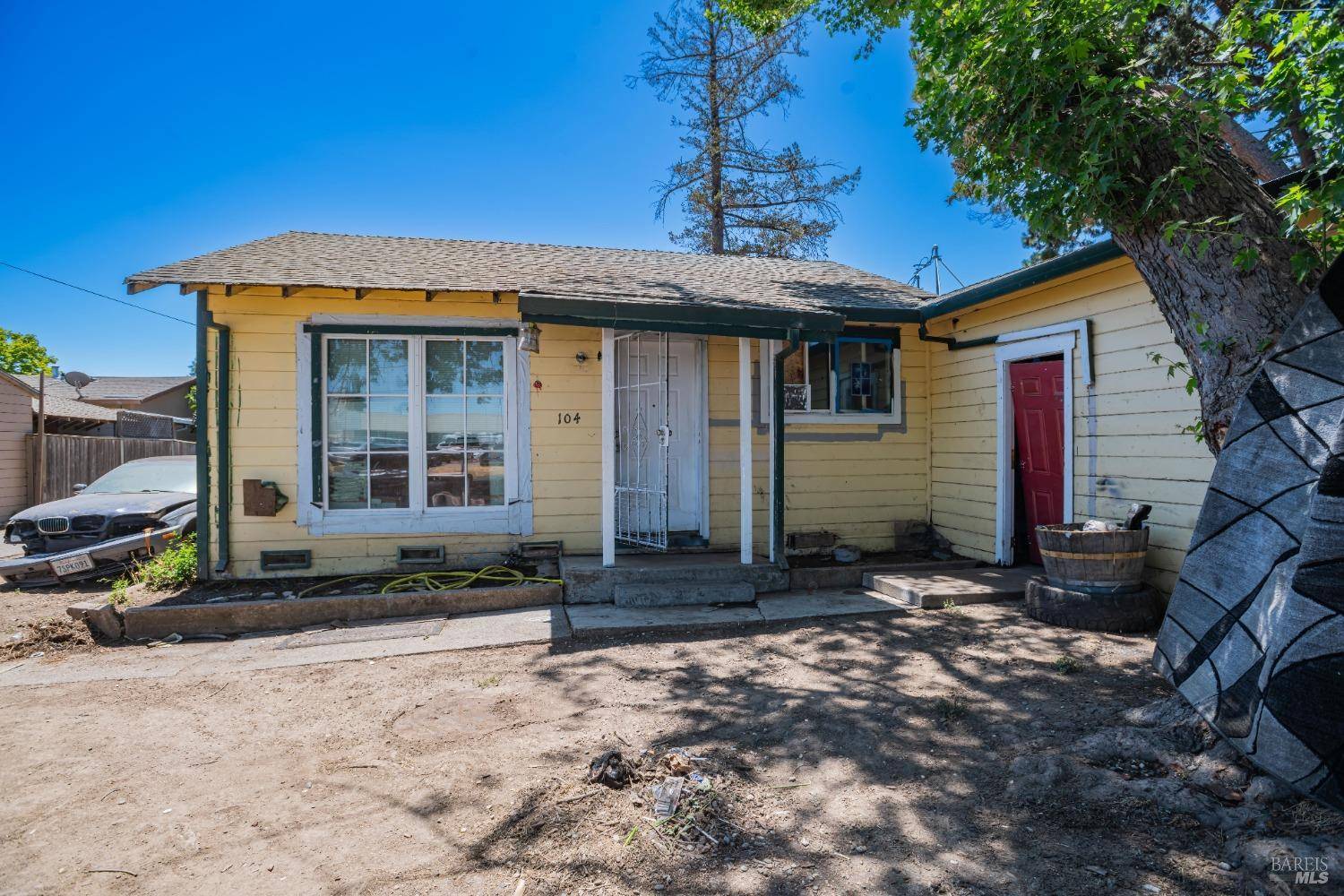 Santa Rosa, CA 95407,104 Bellevue AVE